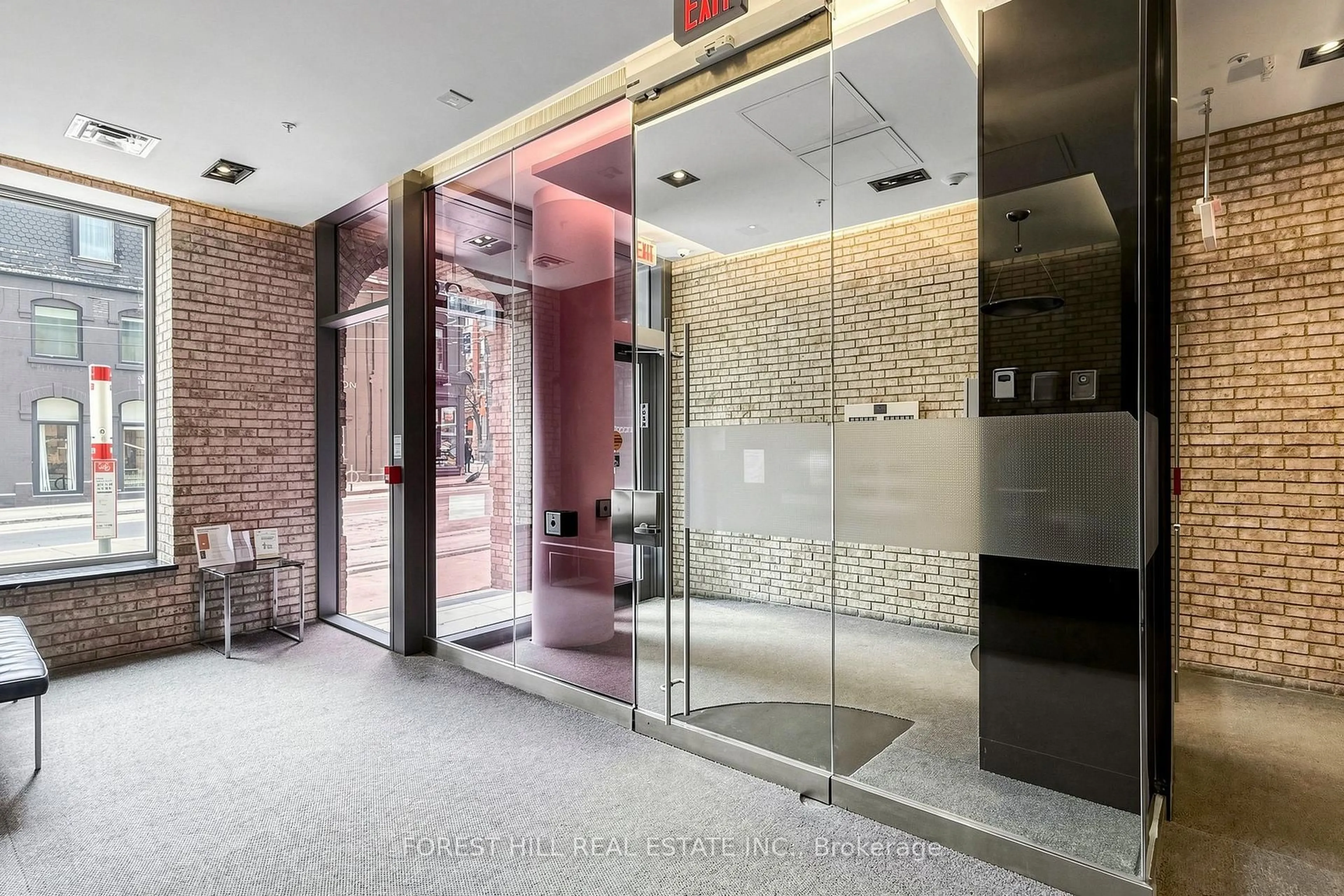 Indoor foyer for 39 Sherbourne St #1404, Toronto Ontario M5A 0L8