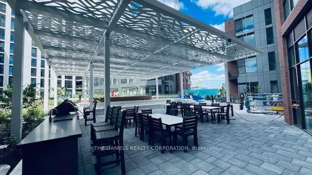 10 Oak St #1002, Toronto 4