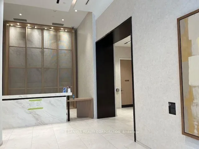 10 Oak St #1002, Toronto 5