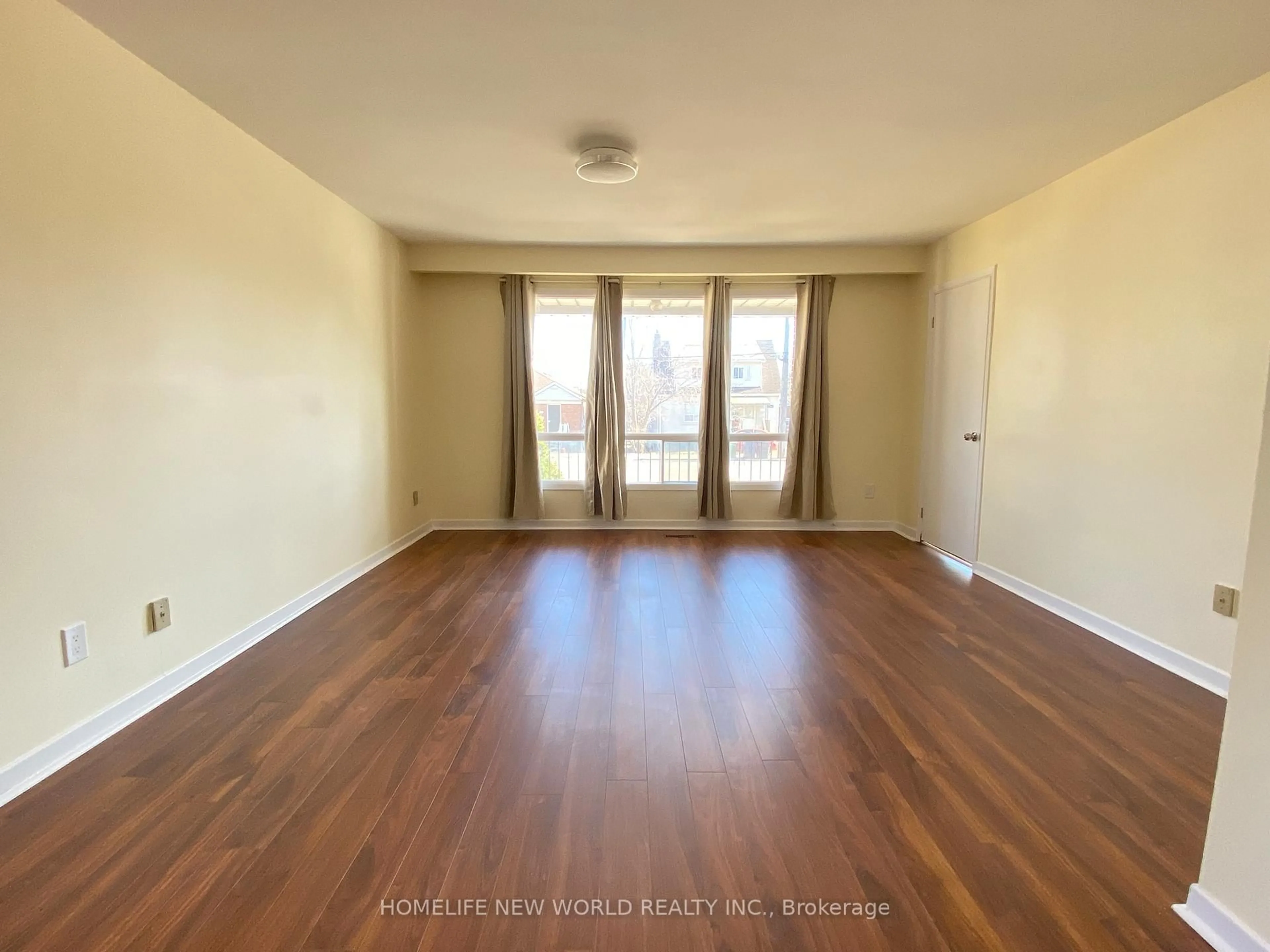 A pic of a room for 290 Sheppard Ave, Toronto Ontario M2N 1N5