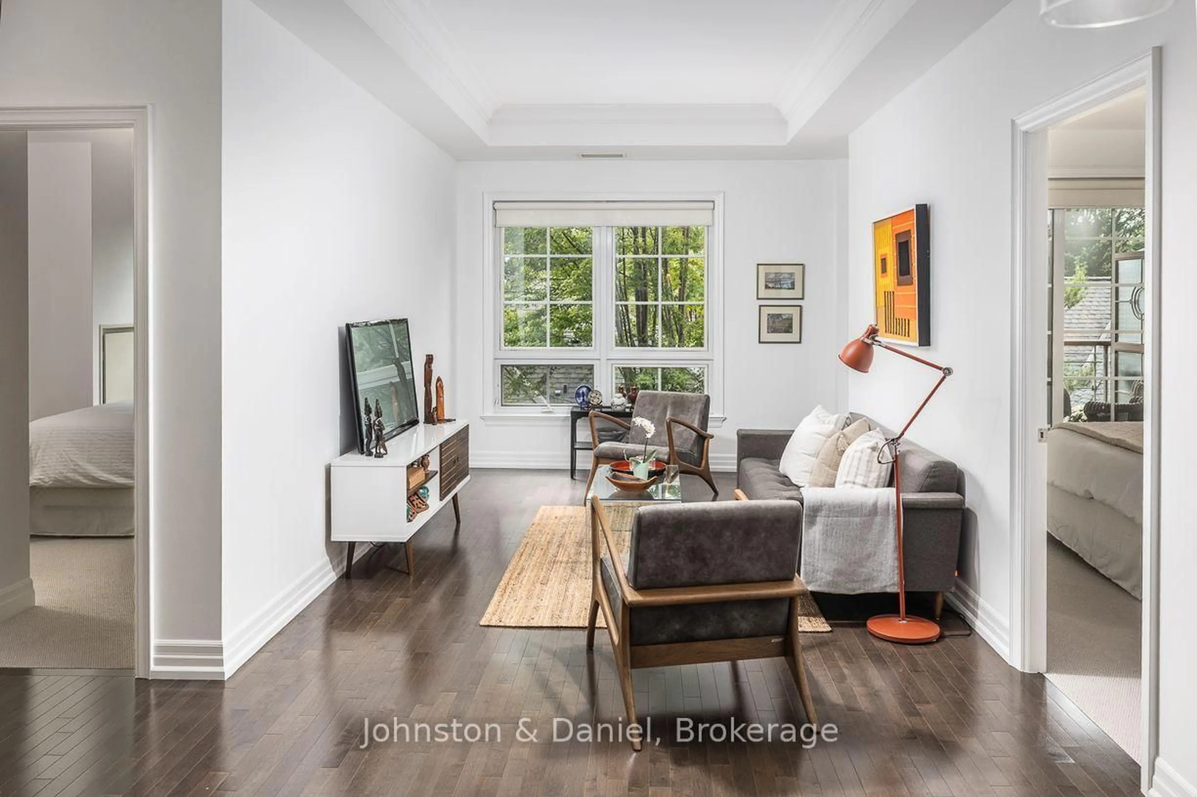 Living room with furniture, unknown for 21 Burkebrook Pl #325, Toronto Ontario M4G 0A2