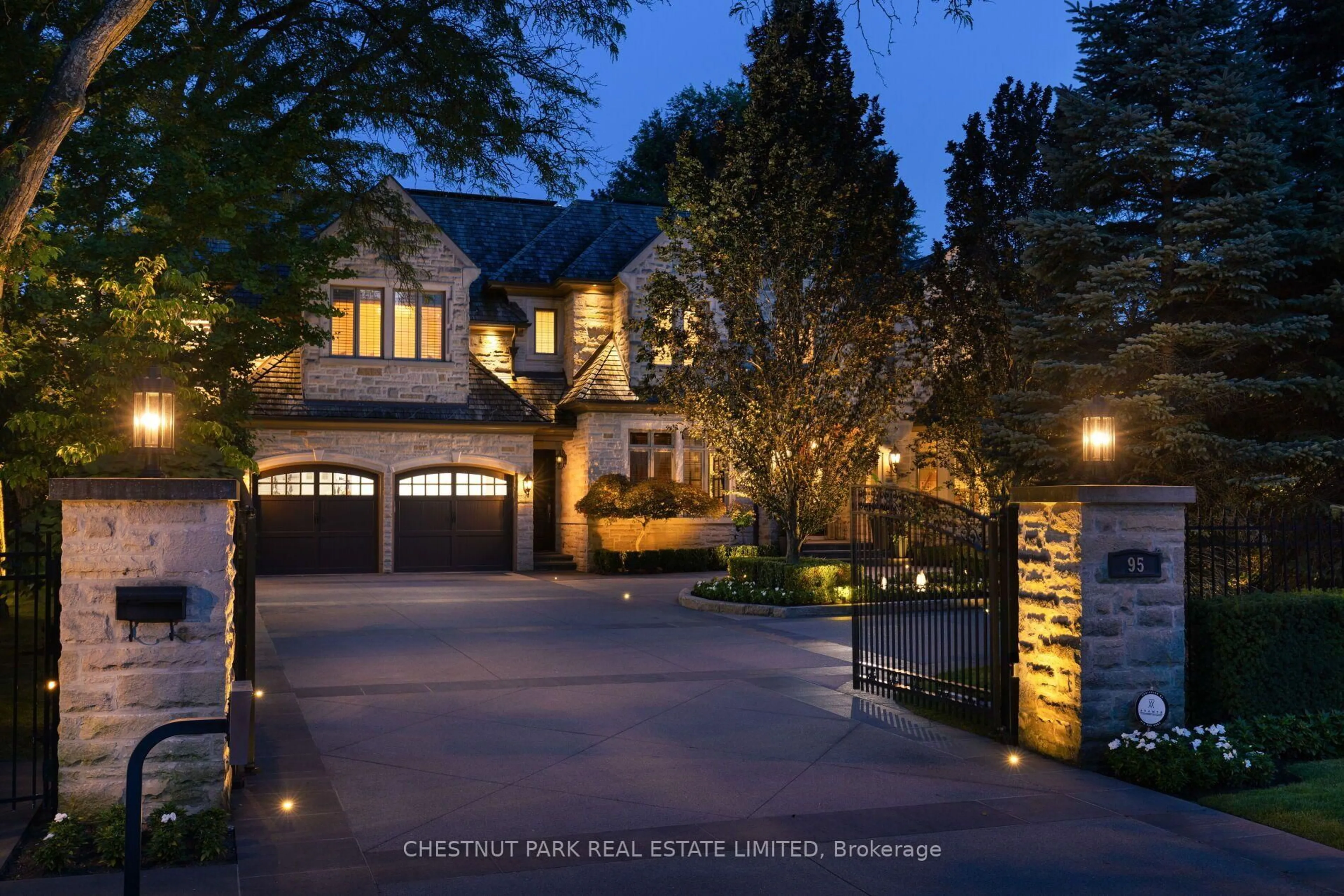 Home with brick exterior material, street for 95 Bayview Rdge, Toronto Ontario M2L 1E3