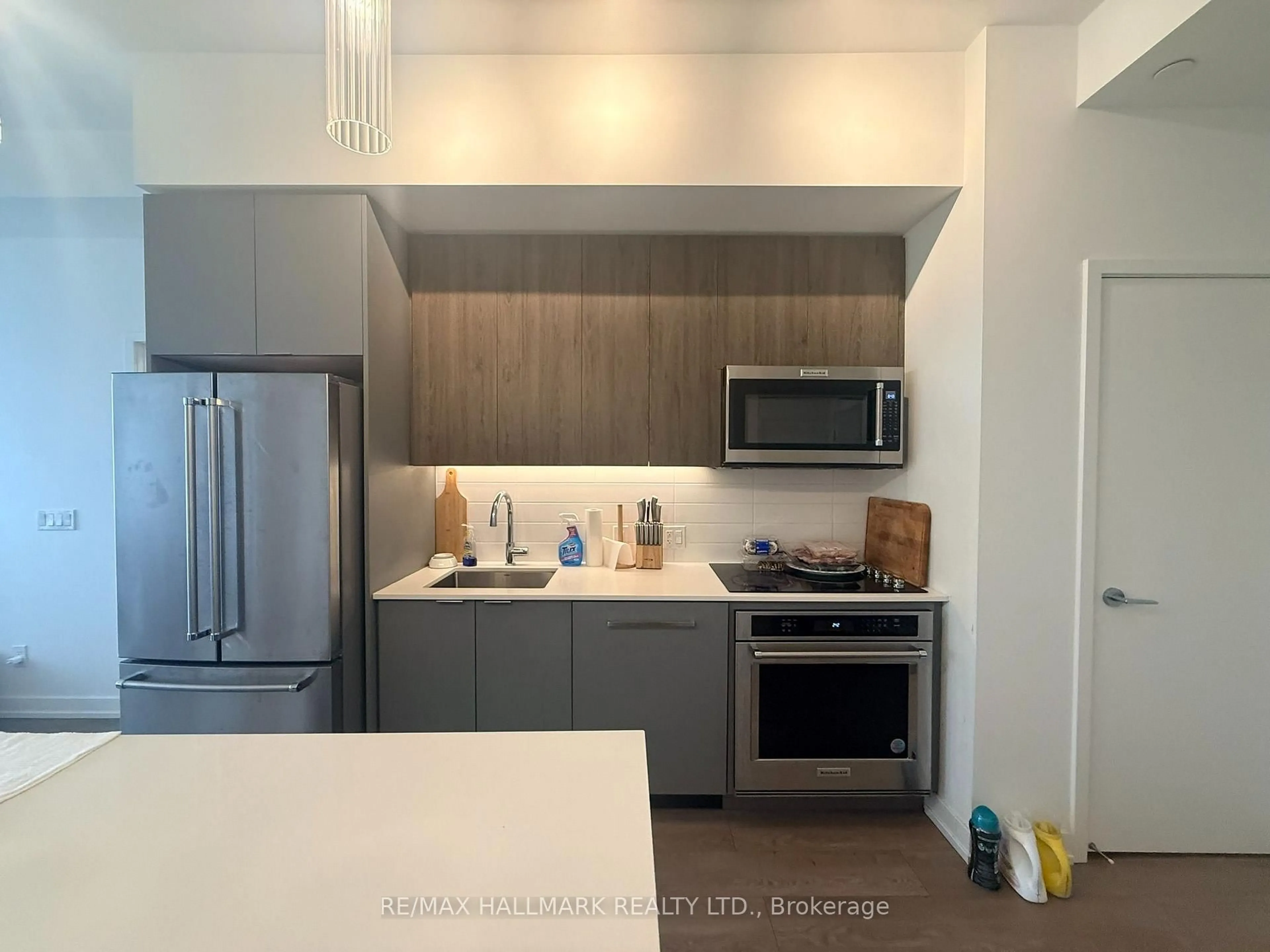 Standard kitchen, unknown for 181 Sheppard Ave #810, Toronto Ontario M2N 0L9
