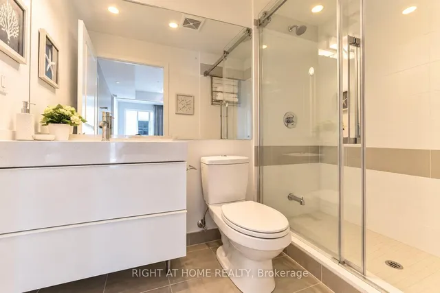 5162 Yonge St #2615, Toronto 3