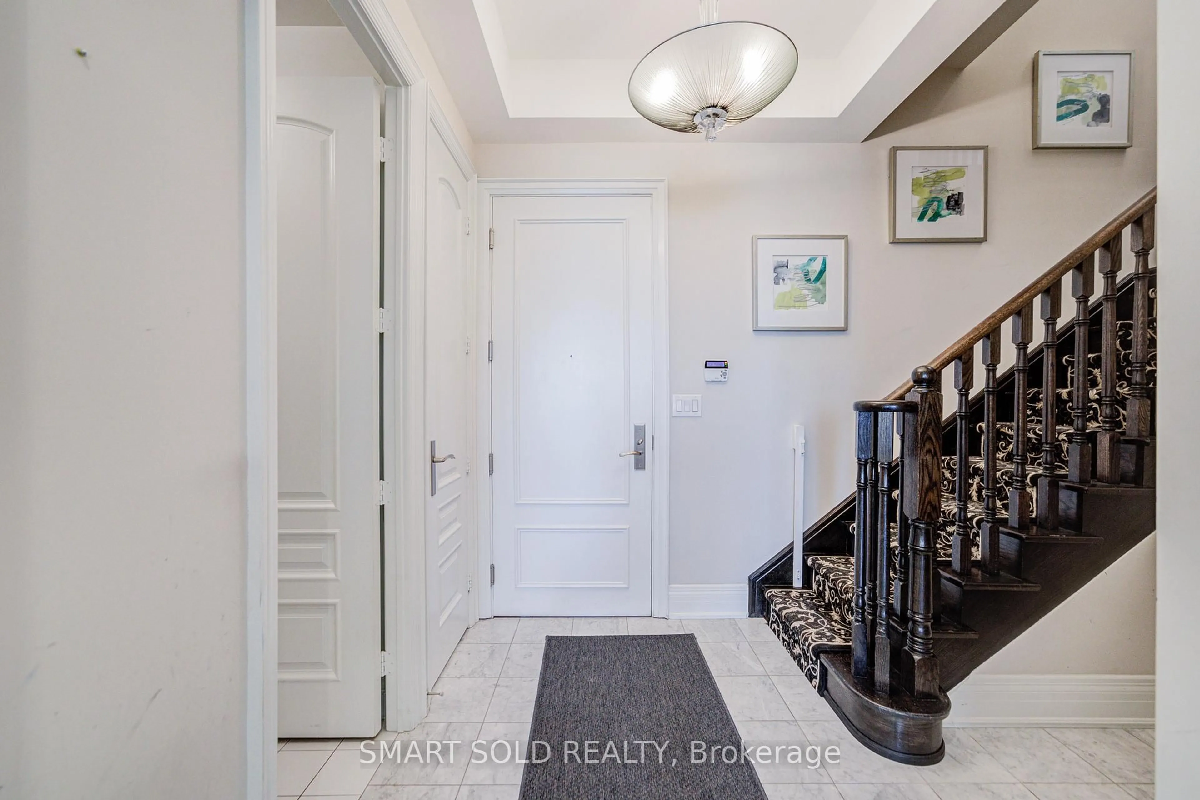 Indoor entryway for 10 Bloorview Pl #1514, Toronto Ontario M2J 0B1