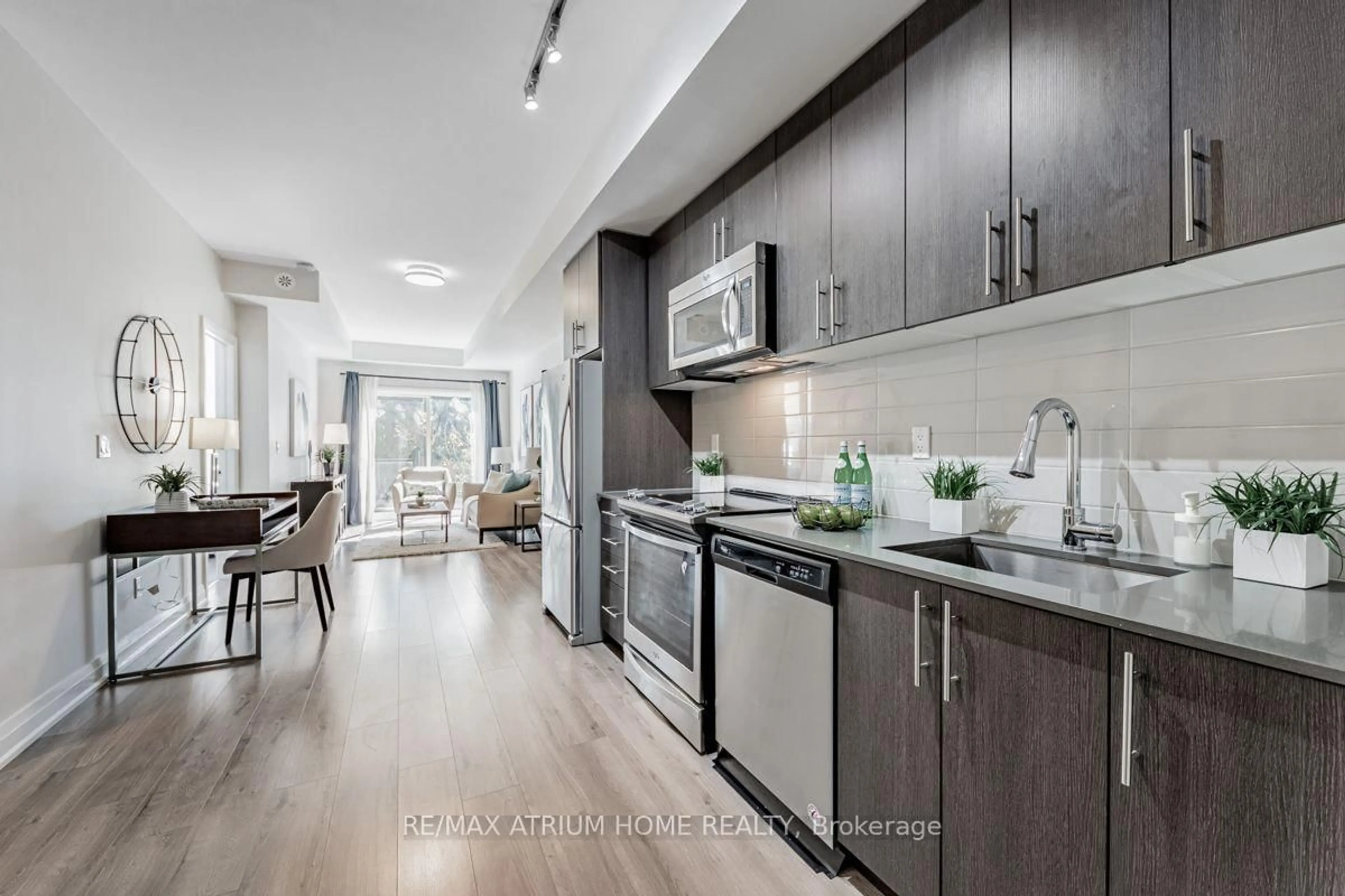 Open concept kitchen, unknown for 780 Sheppard Ave #18, Toronto Ontario M2K 0E8