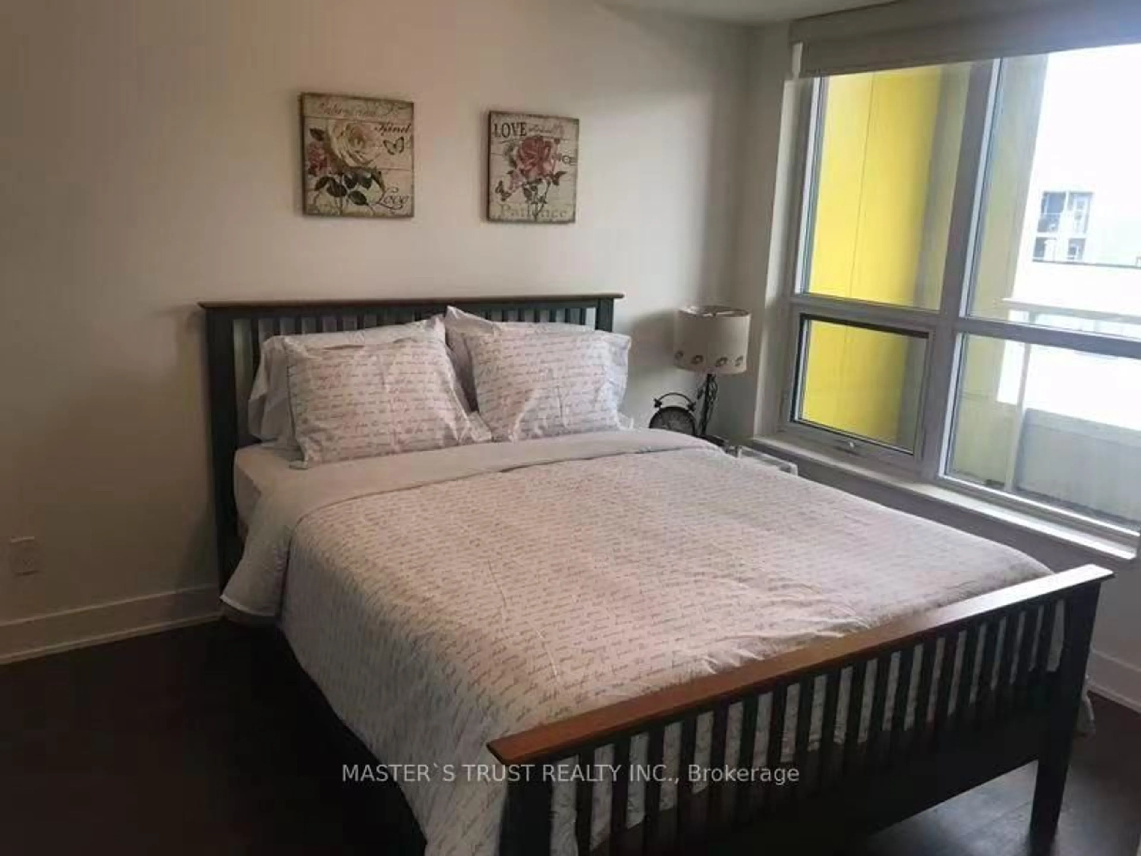 Bedroom with bed, wood/laminate floor for 38 Cameron St #401, Toronto Ontario M2N 1H1