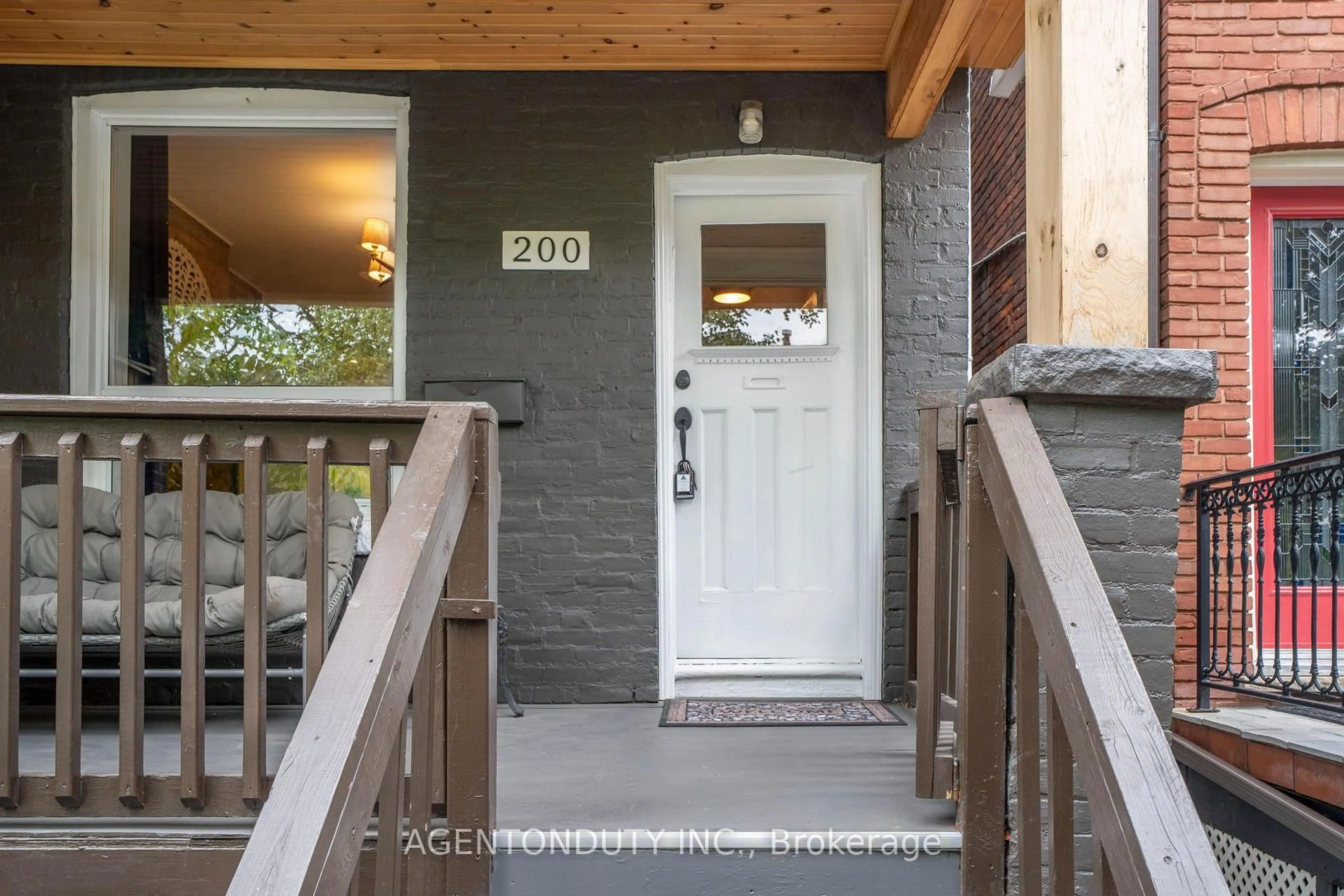 Indoor entryway for 200 St Helen's Ave, Toronto Ontario M6H 4A1