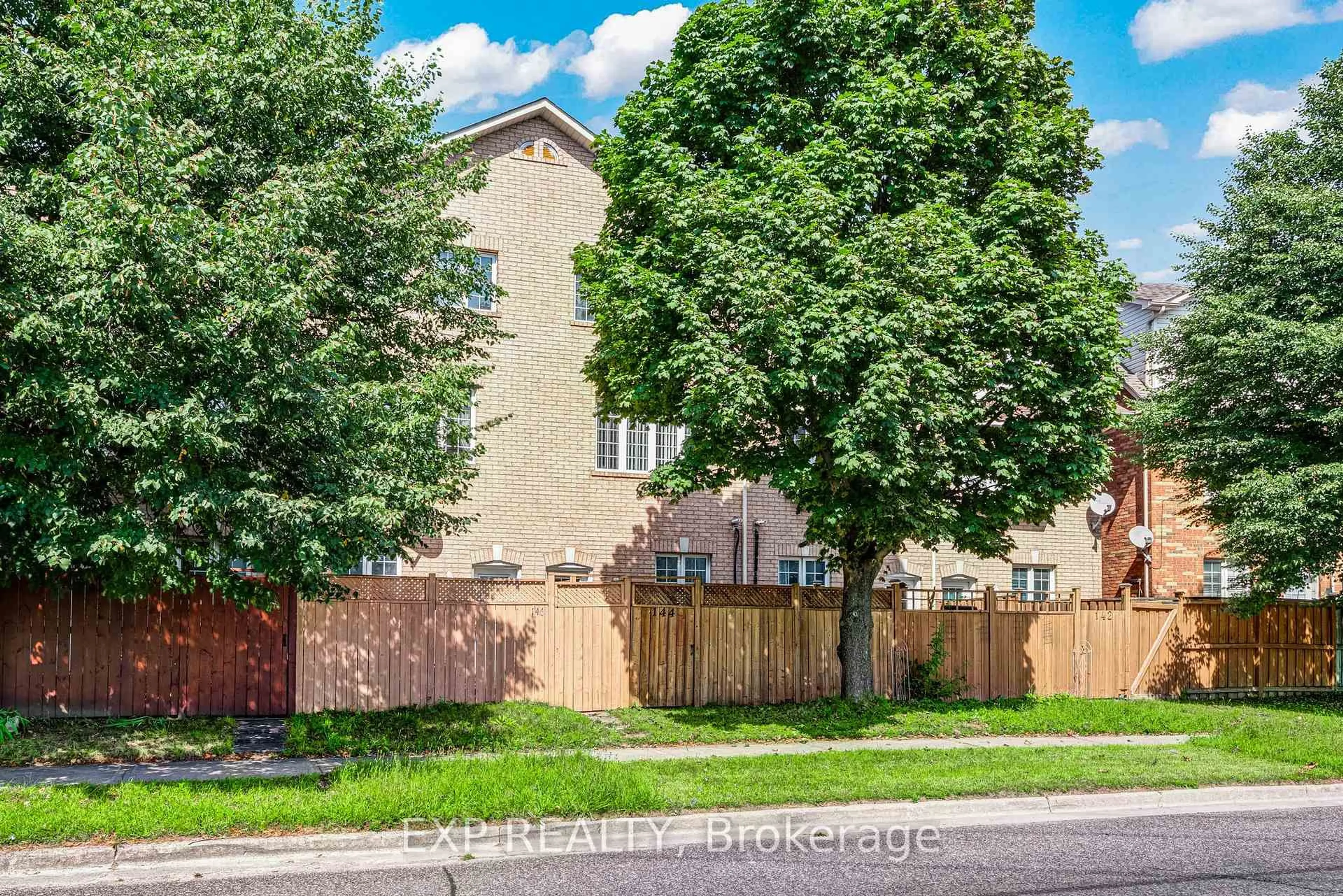 A pic from outside/outdoor area/front of a property/back of a property/a pic from drone, street for 144 Bartley Dr, Toronto Ontario M4A 1C5