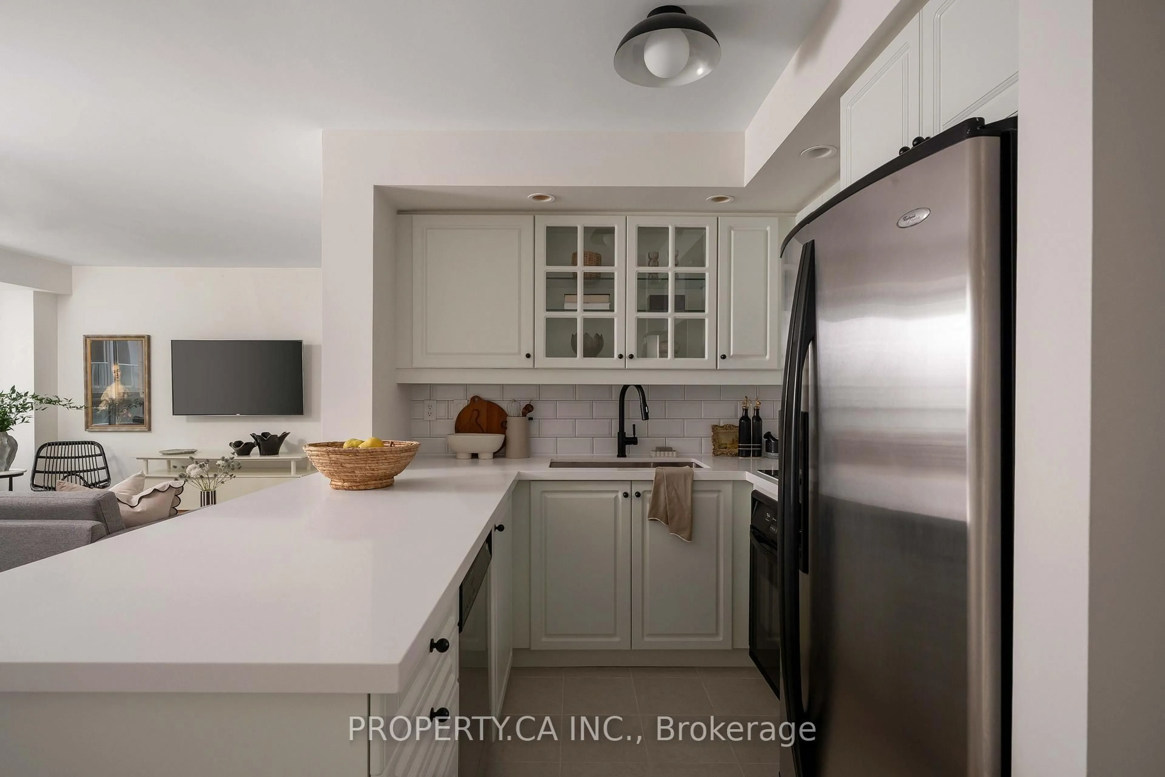 Unknown for 140 Simcoe St ##919, Toronto Ontario M5H 4E9