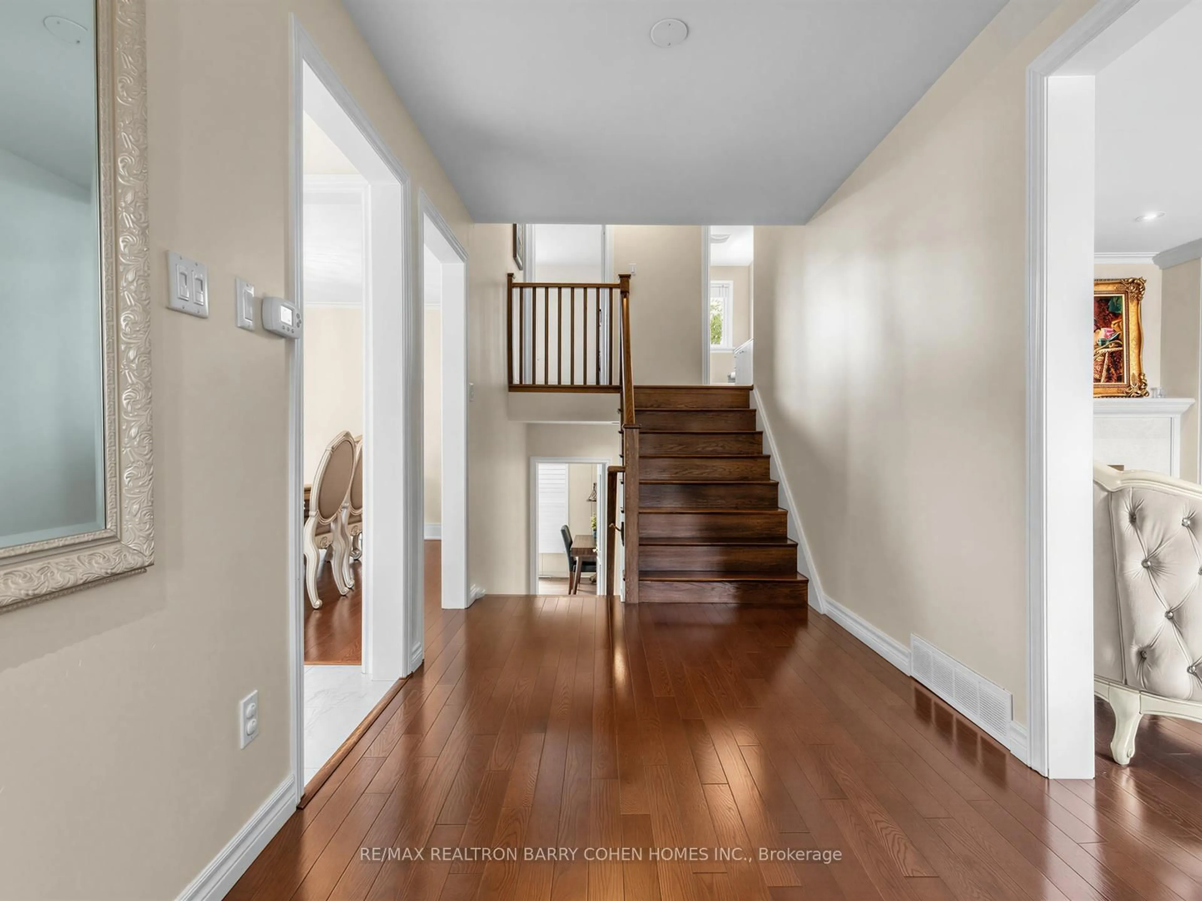 Indoor entryway for 8 Boldmere Cres, Toronto Ontario M2J 2R9