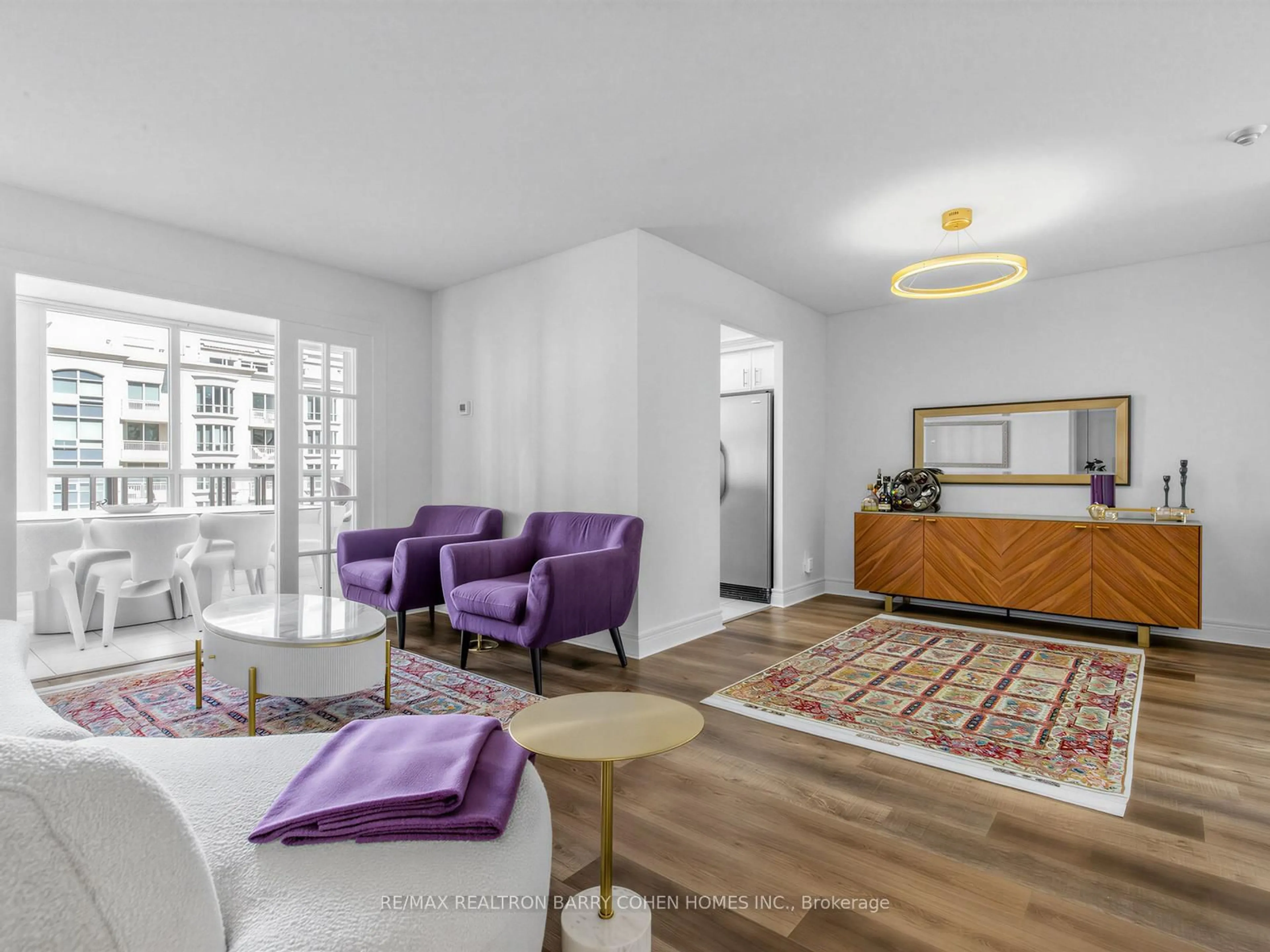 Living room with furniture, unknown for 5418 Yonge St #812, Toronto Ontario M2N 6X4