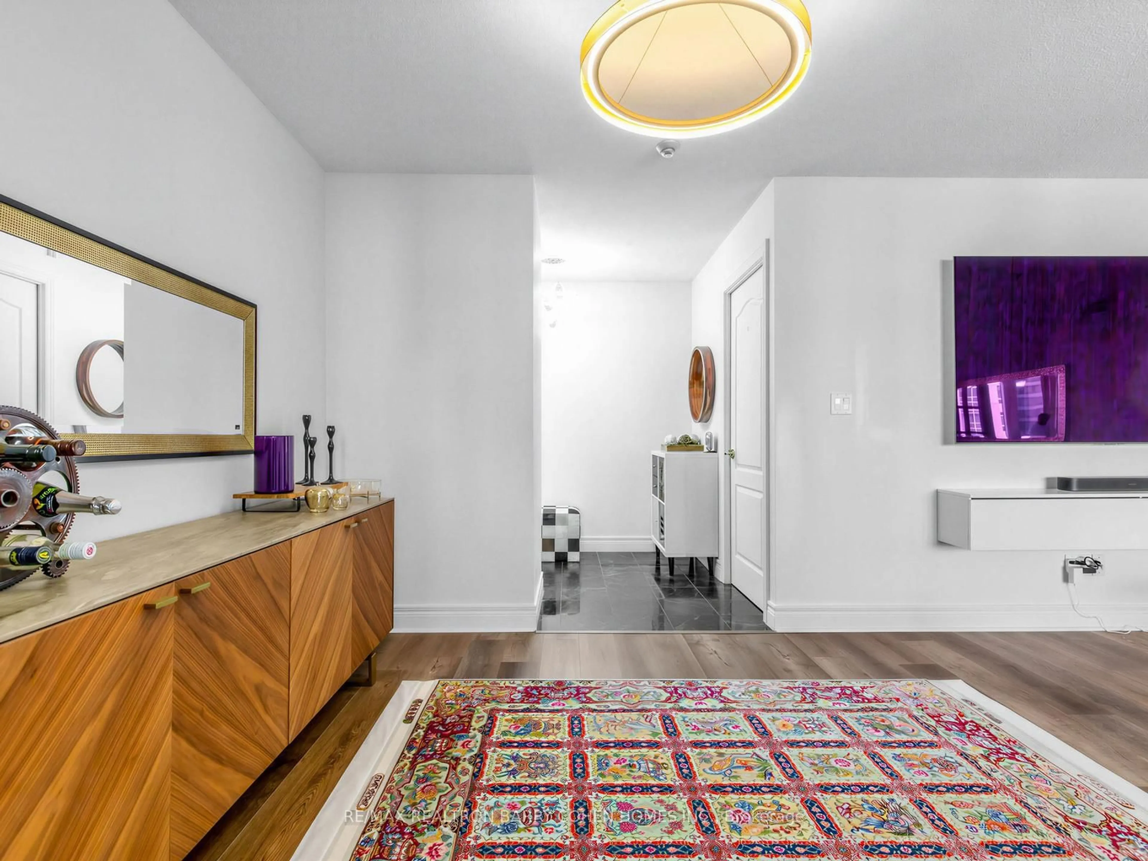 Indoor entryway for 5418 Yonge St #812, Toronto Ontario M2N 6X4
