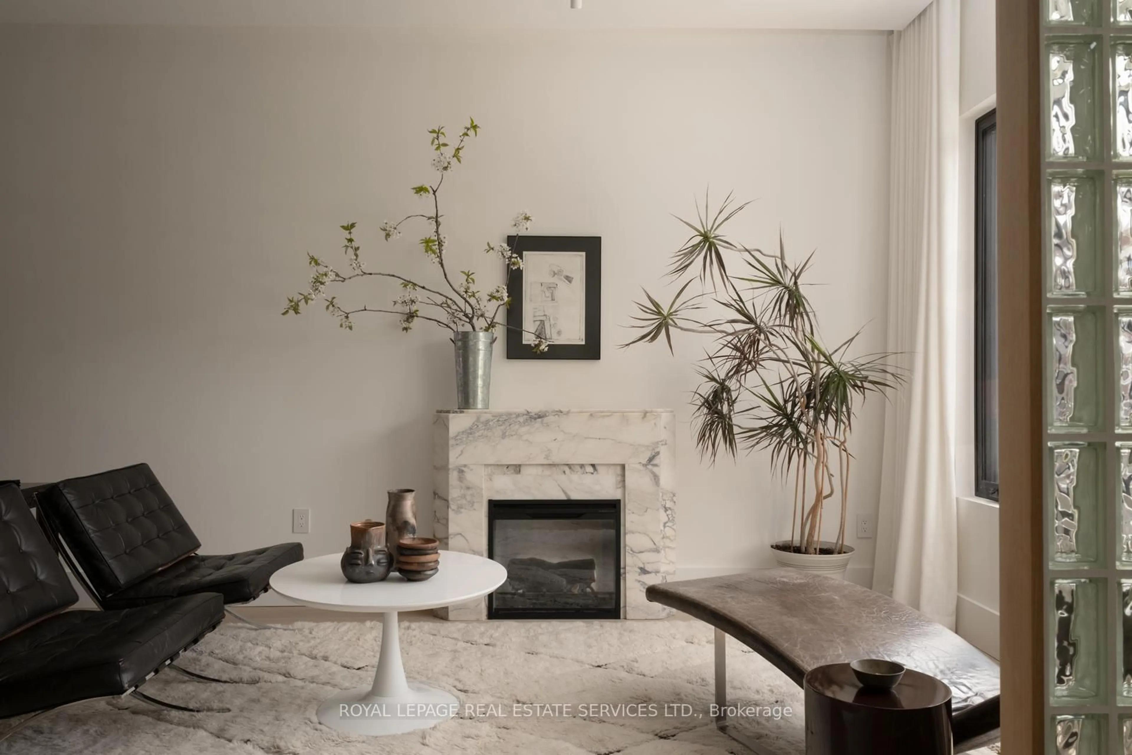 Living room with furniture, unknown for 393A Arlington Ave, Toronto Ontario M6C 3A1