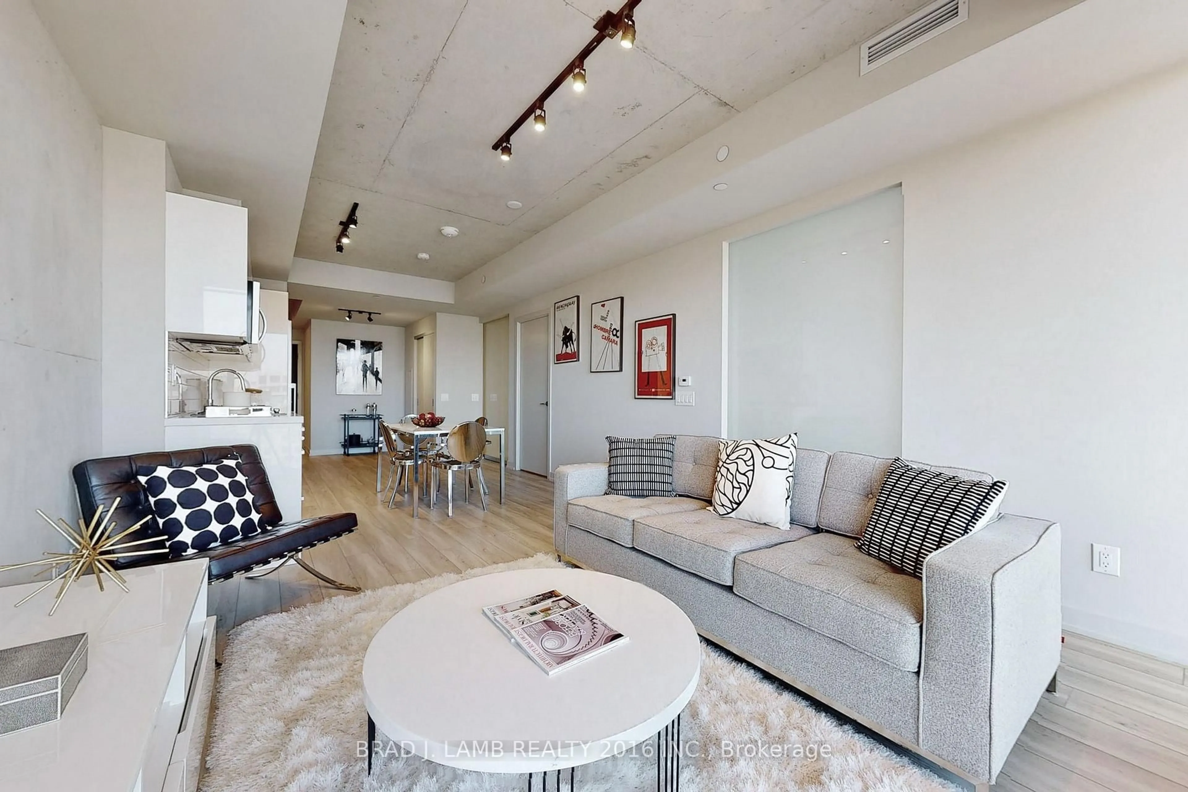Living room with furniture, unknown for 458 Richmond St #1601, Toronto Ontario M5V 0S9