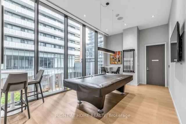 42 Charles St #3408, Toronto 5