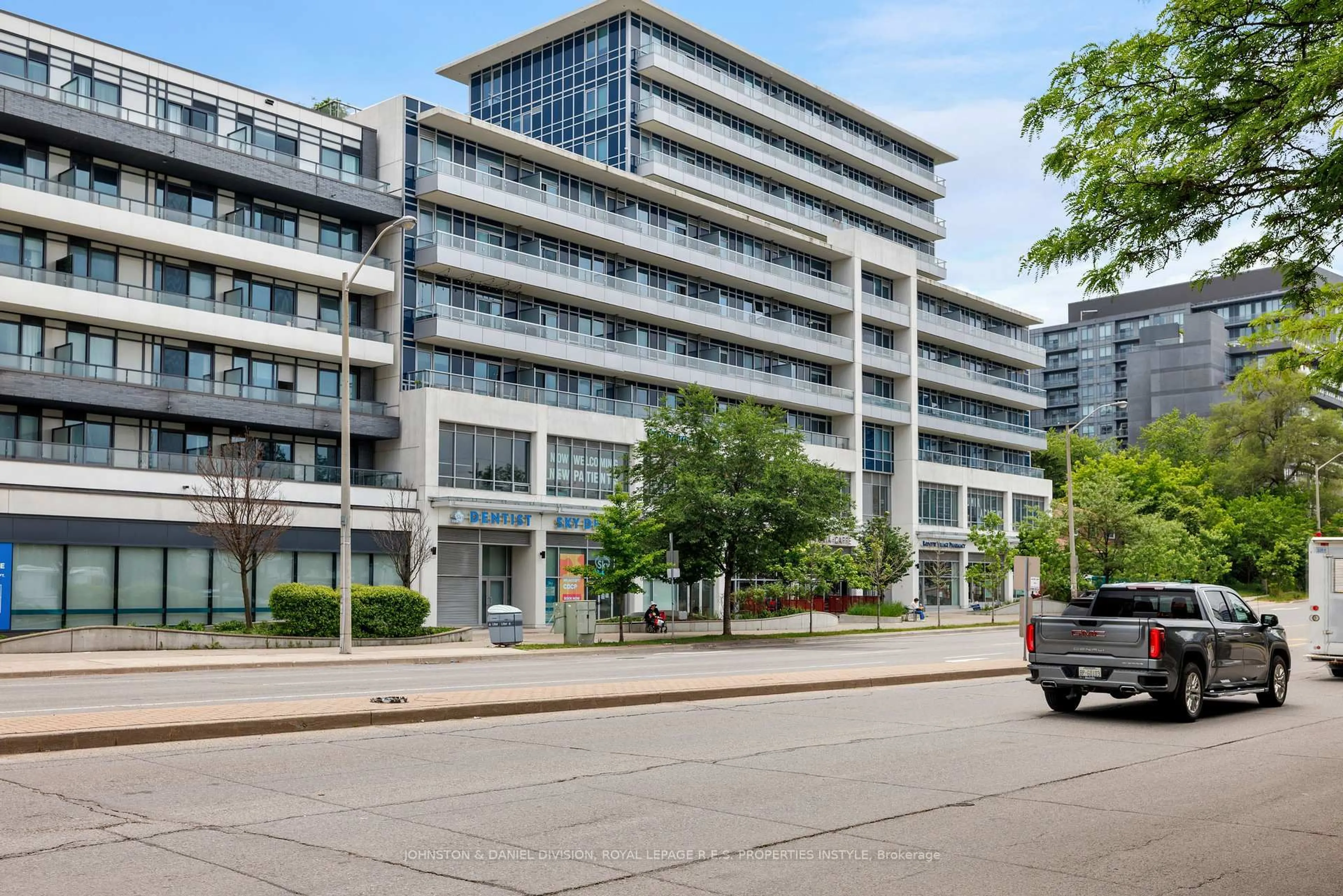 Unknown for 591 Sheppard Ave #327, Toronto Ontario M2K 0G2