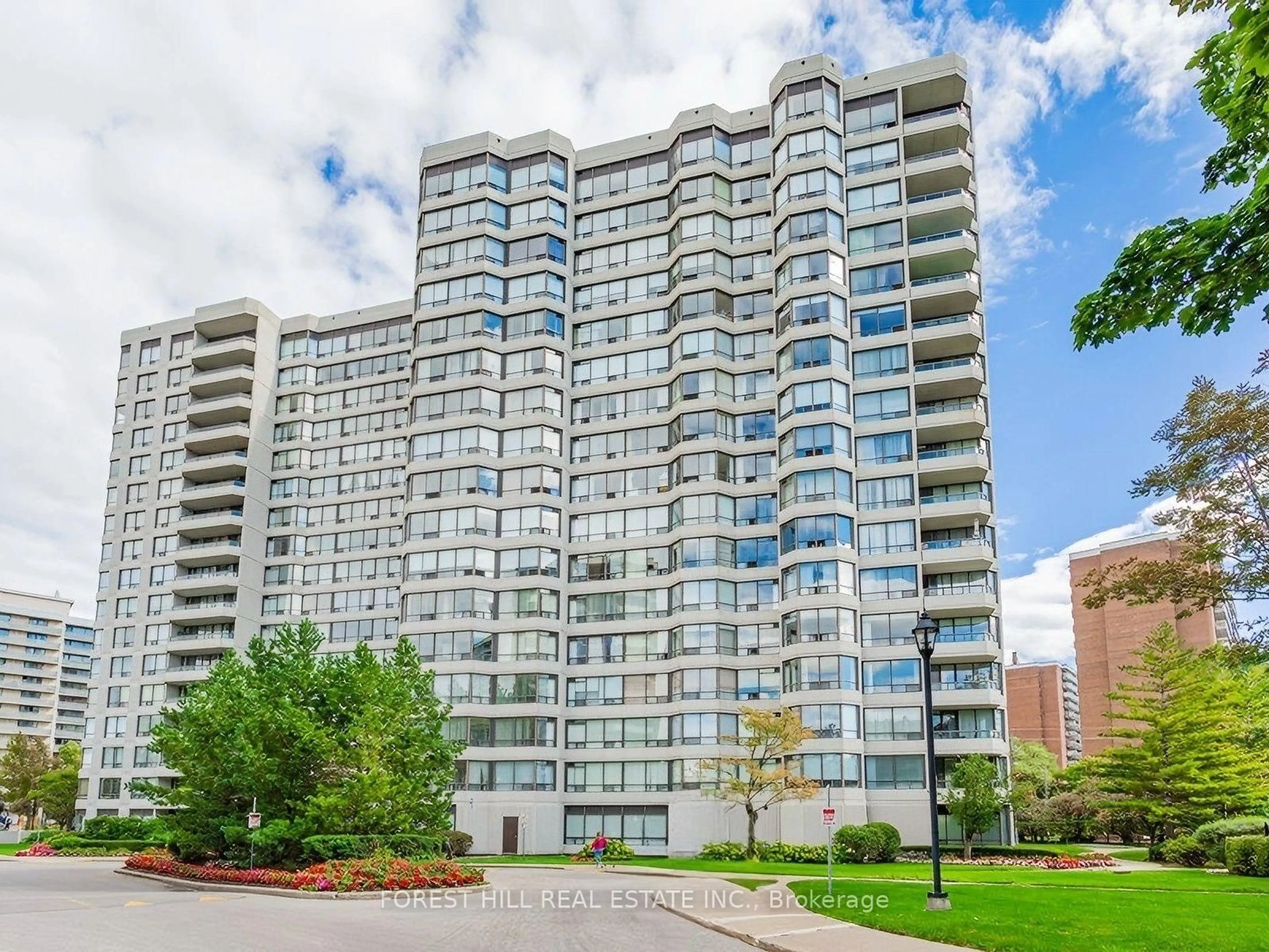 Unknown for 1101 Steeles Ave #907, Toronto Ontario M2R 3W5