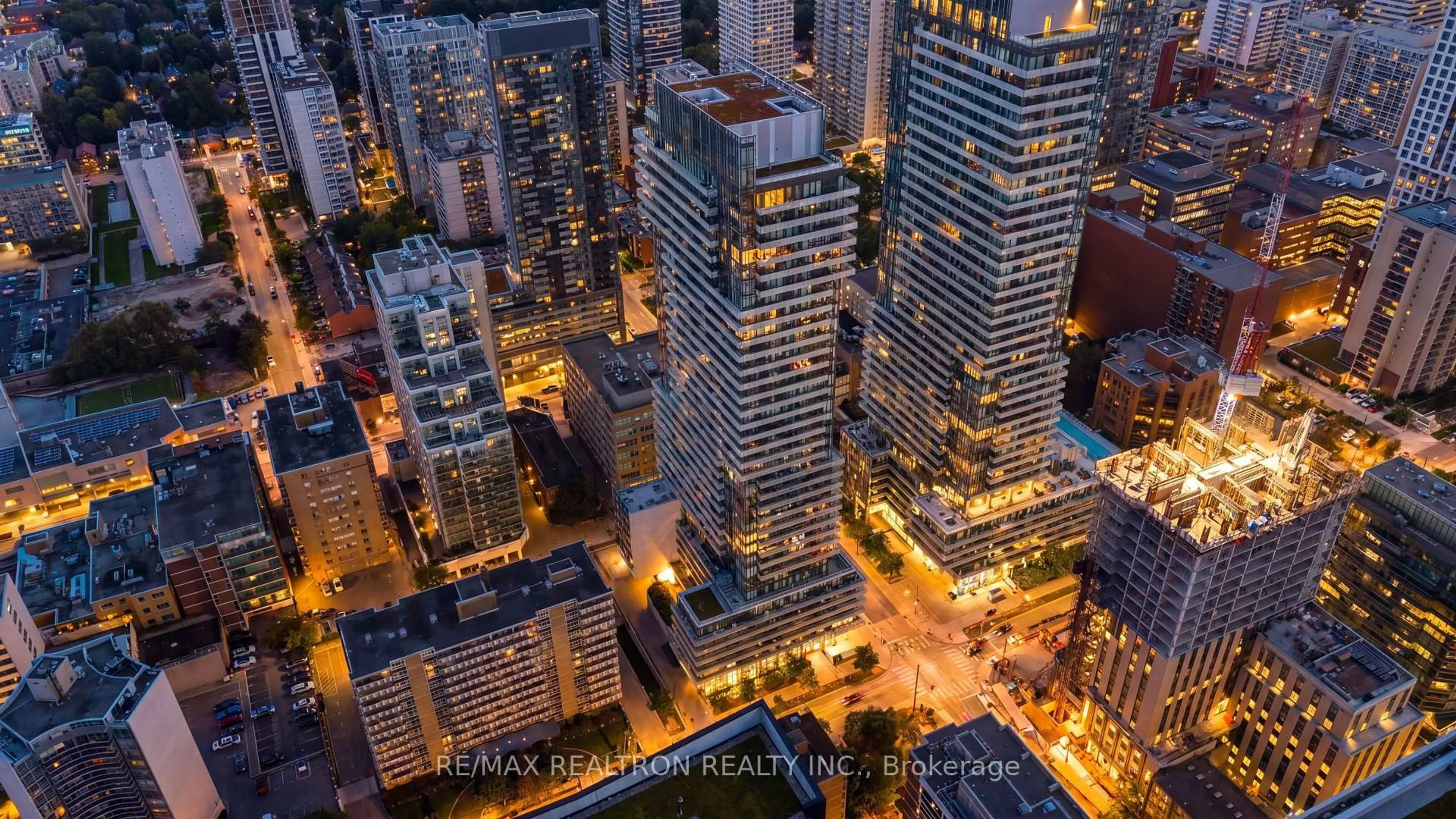A pic from outside/outdoor area/front of a property/back of a property/a pic from drone, city buildings view from balcony for 185 Roehampton Ave #510, Toronto Ontario M4P 2K5
