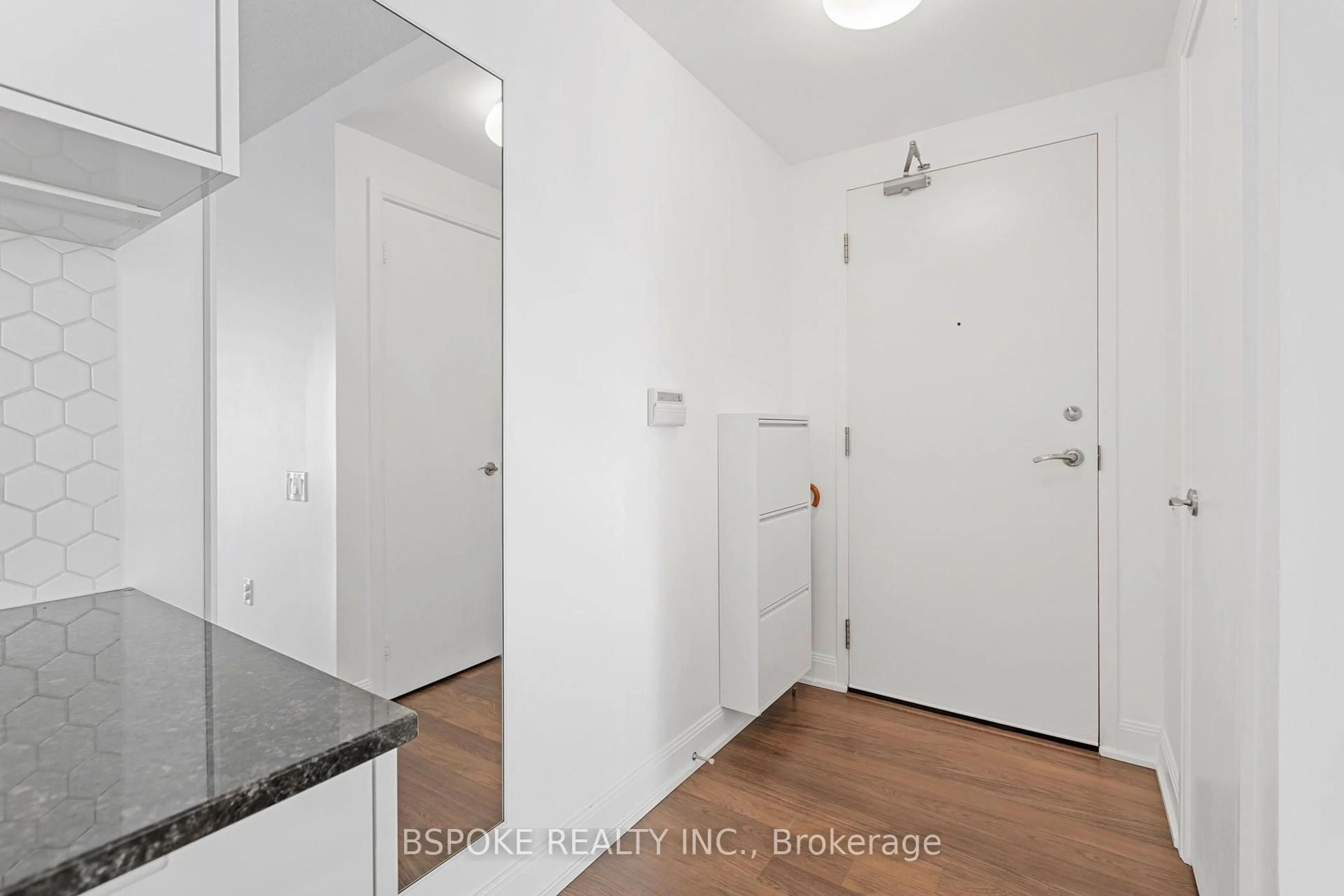 Unknown for 2191 Yonge St #3012, Toronto Ontario M4S 3H8
