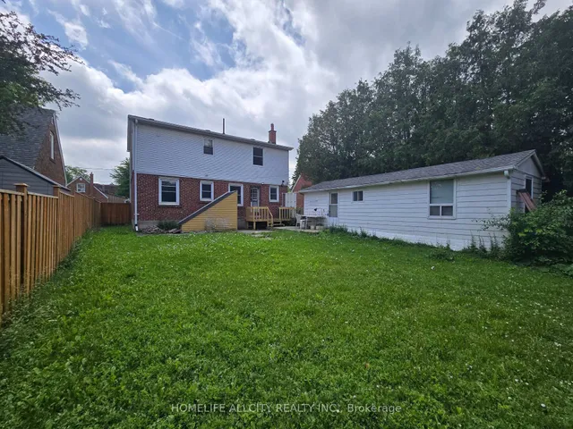 4 Bevdale Rd, Toronto 2