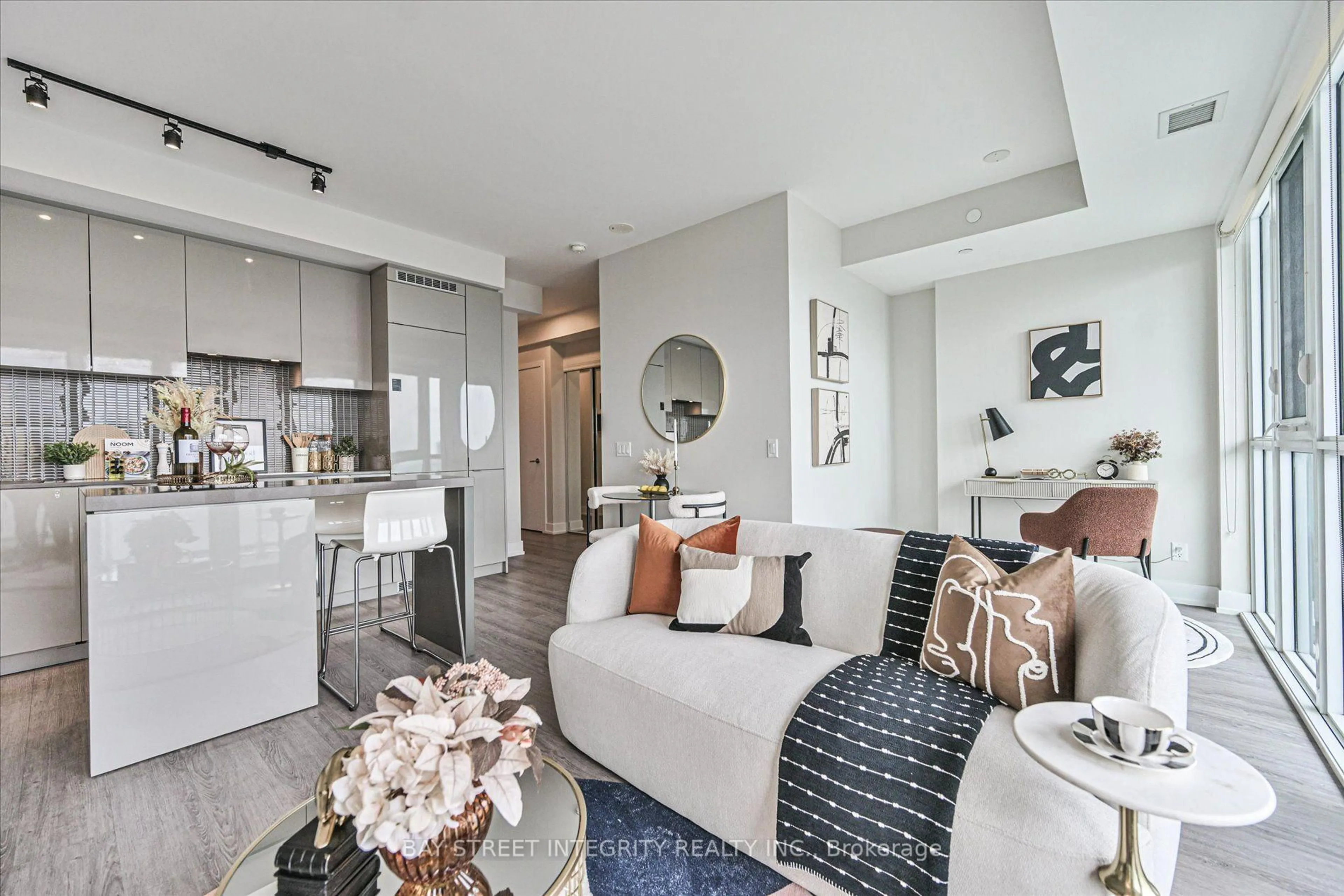 Living room with furniture, unknown for 7 Grenville St #3807, Toronto Ontario M4Y 0E9