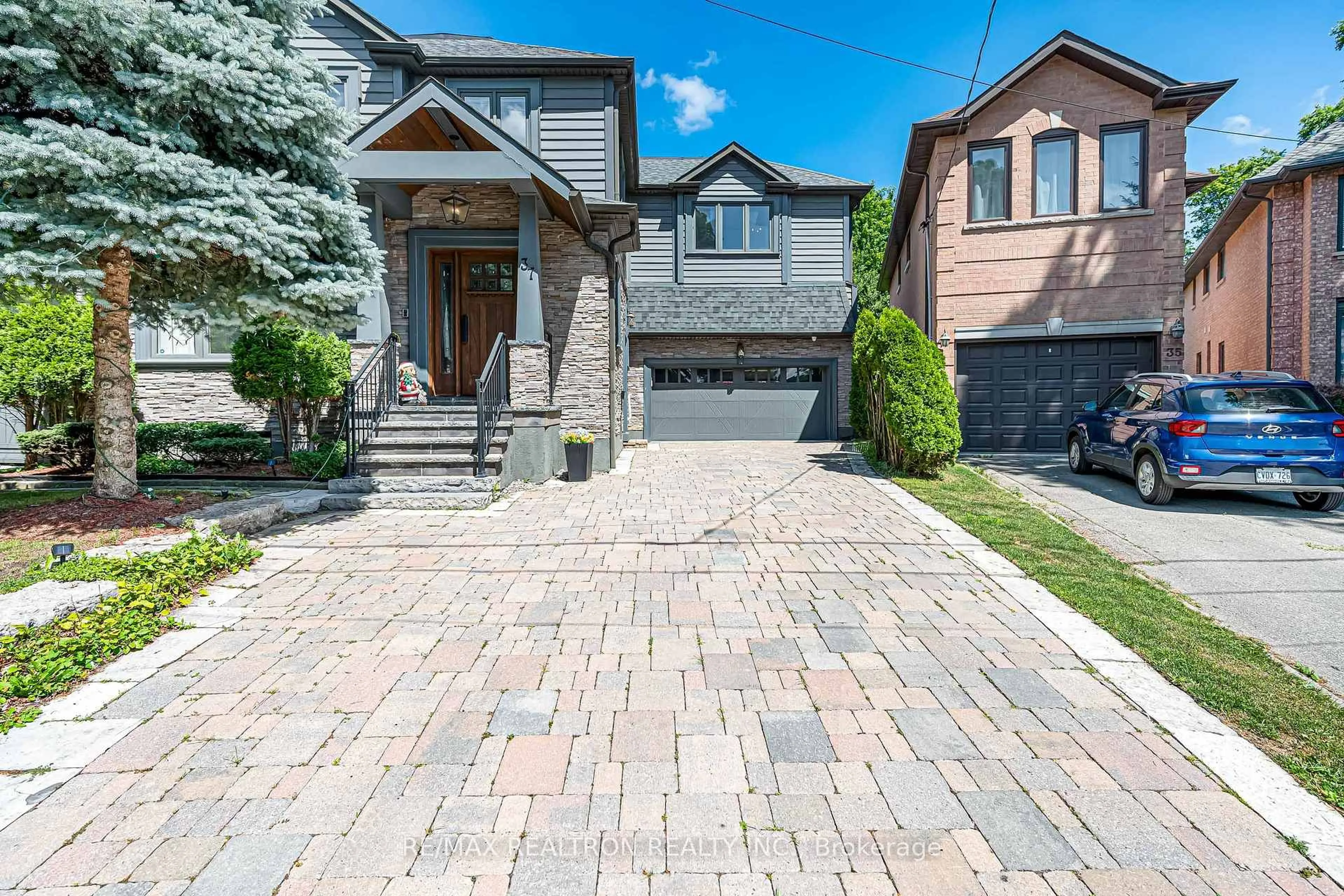 Home with brick exterior material, street for 37 Stuart Cres, Toronto Ontario M2N 1A6