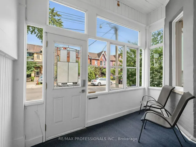 168 Markham St, Toronto 3