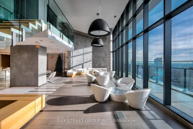 45 Charles St #5102, Toronto 2