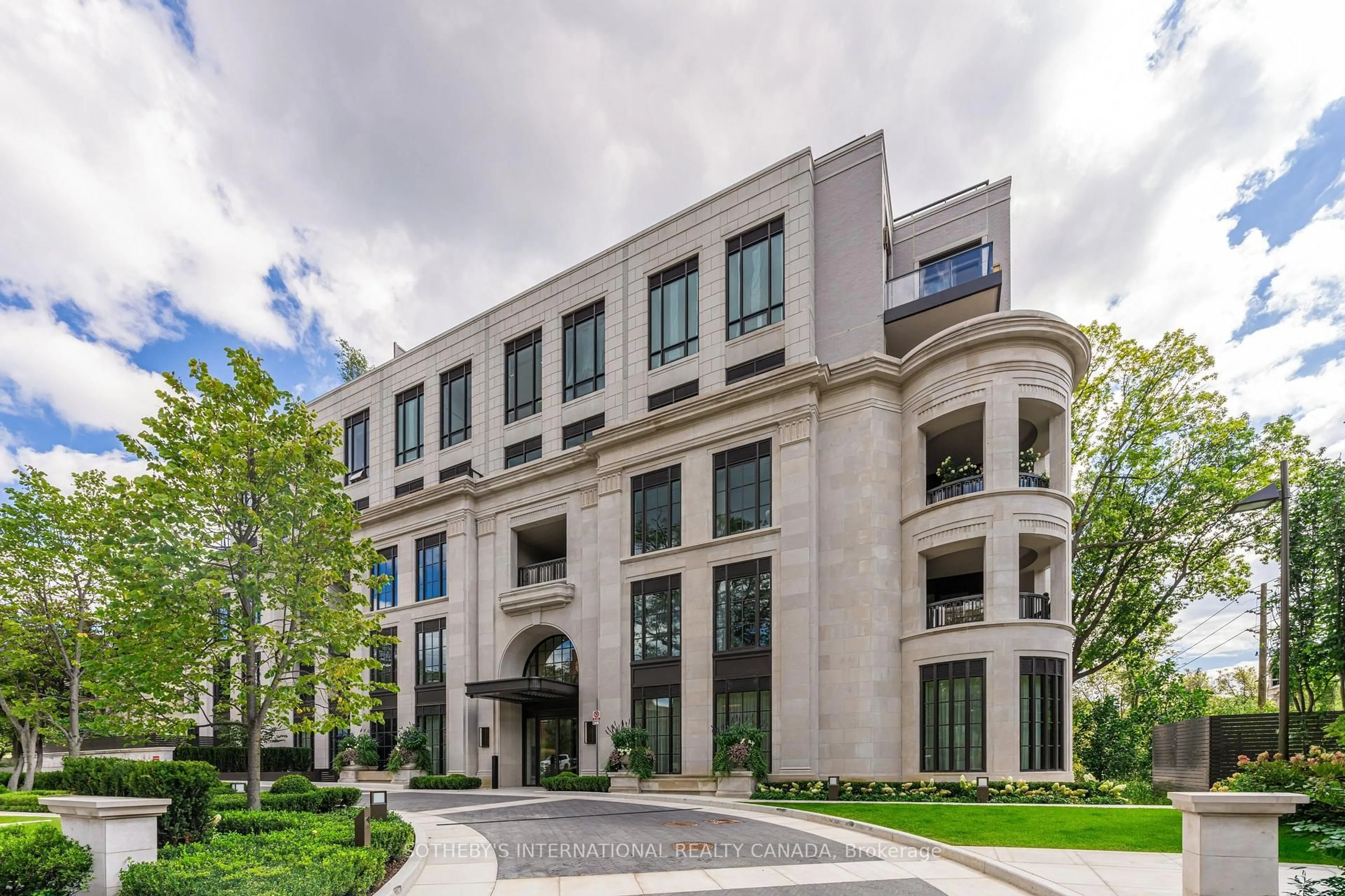 Unknown for 77 Clarendon Ave #202, Toronto Ontario M4V 0B8