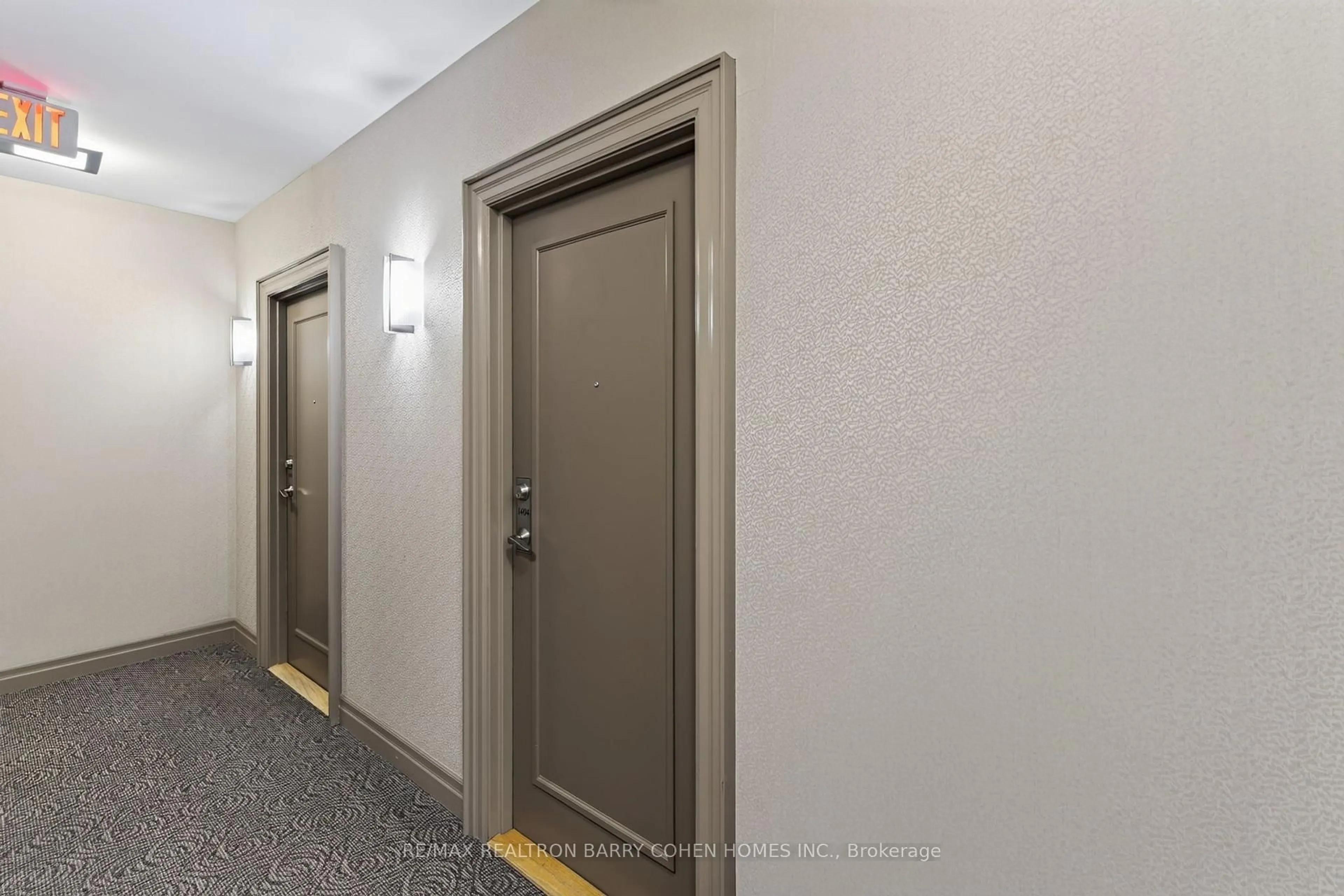 Indoor foyer for 500 St Clair Ave #1404, Toronto Ontario M6C 1A8