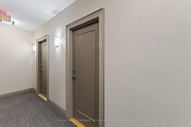 500 St Clair Ave #1404, Toronto 3