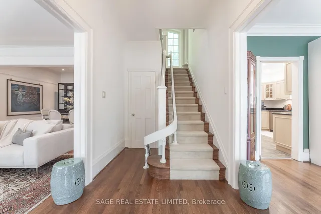 43 Oriole Rd, Toronto 3