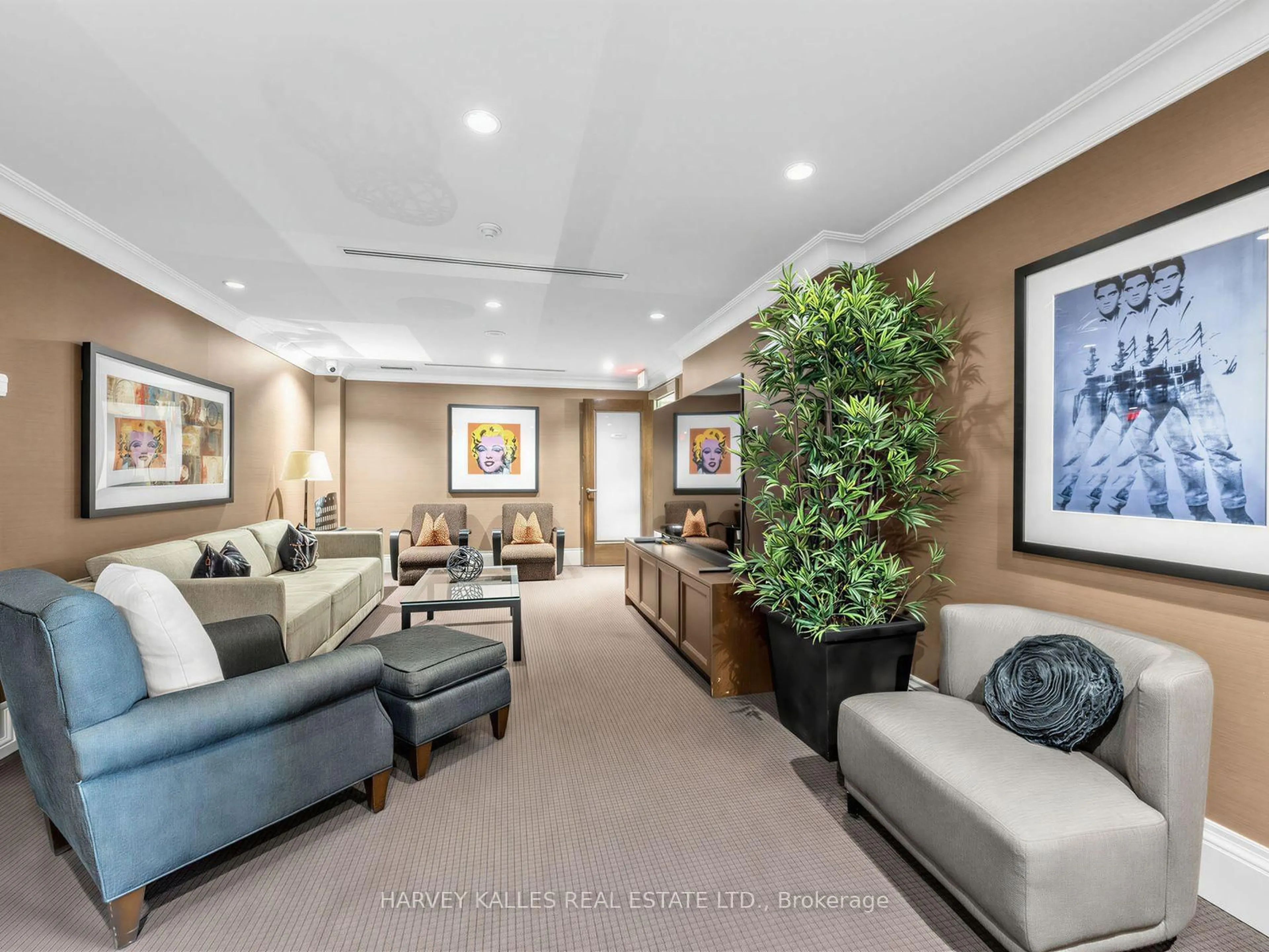 Unknown for 1717 Avenue Rd #420, Toronto Ontario M5M 0A2