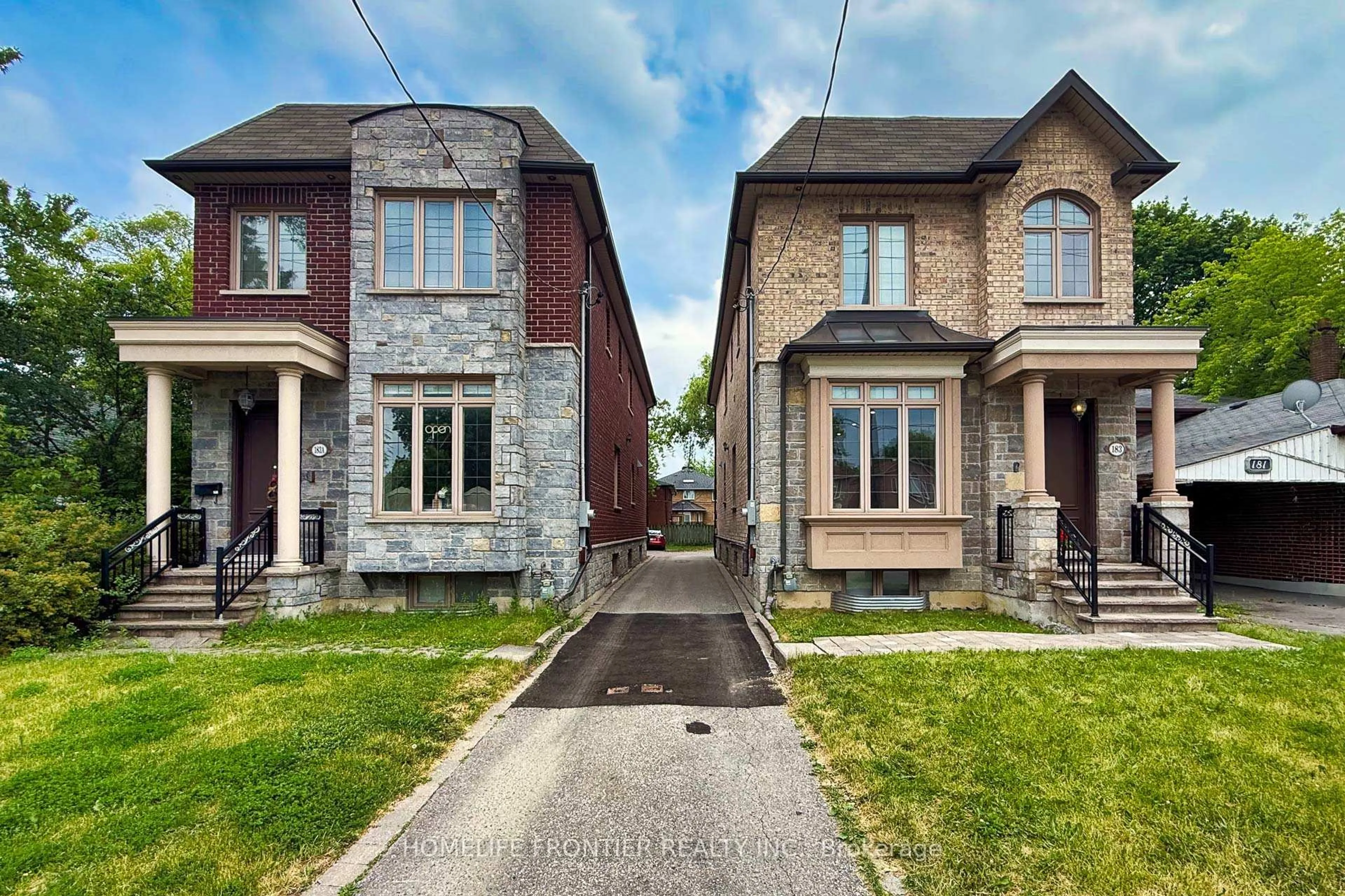 Home with brick exterior material, street for 183 Finch Ave, Toronto Ontario M2N 4R8
