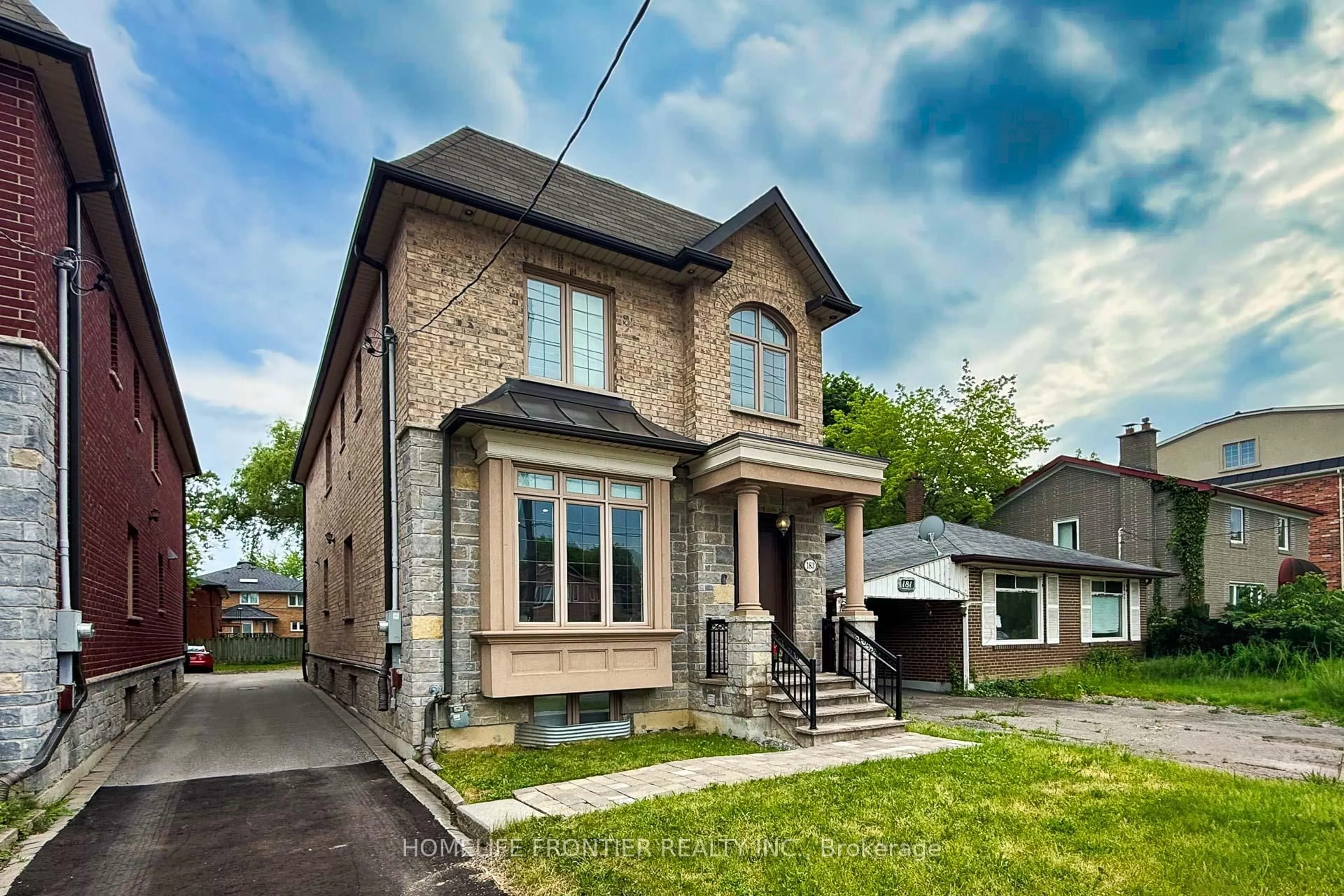 Home with brick exterior material, street for 183 Finch Ave, Toronto Ontario M2N 4R8