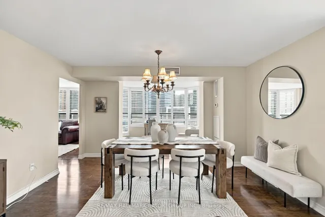 33 Elmhurst Ave #702, Toronto 5