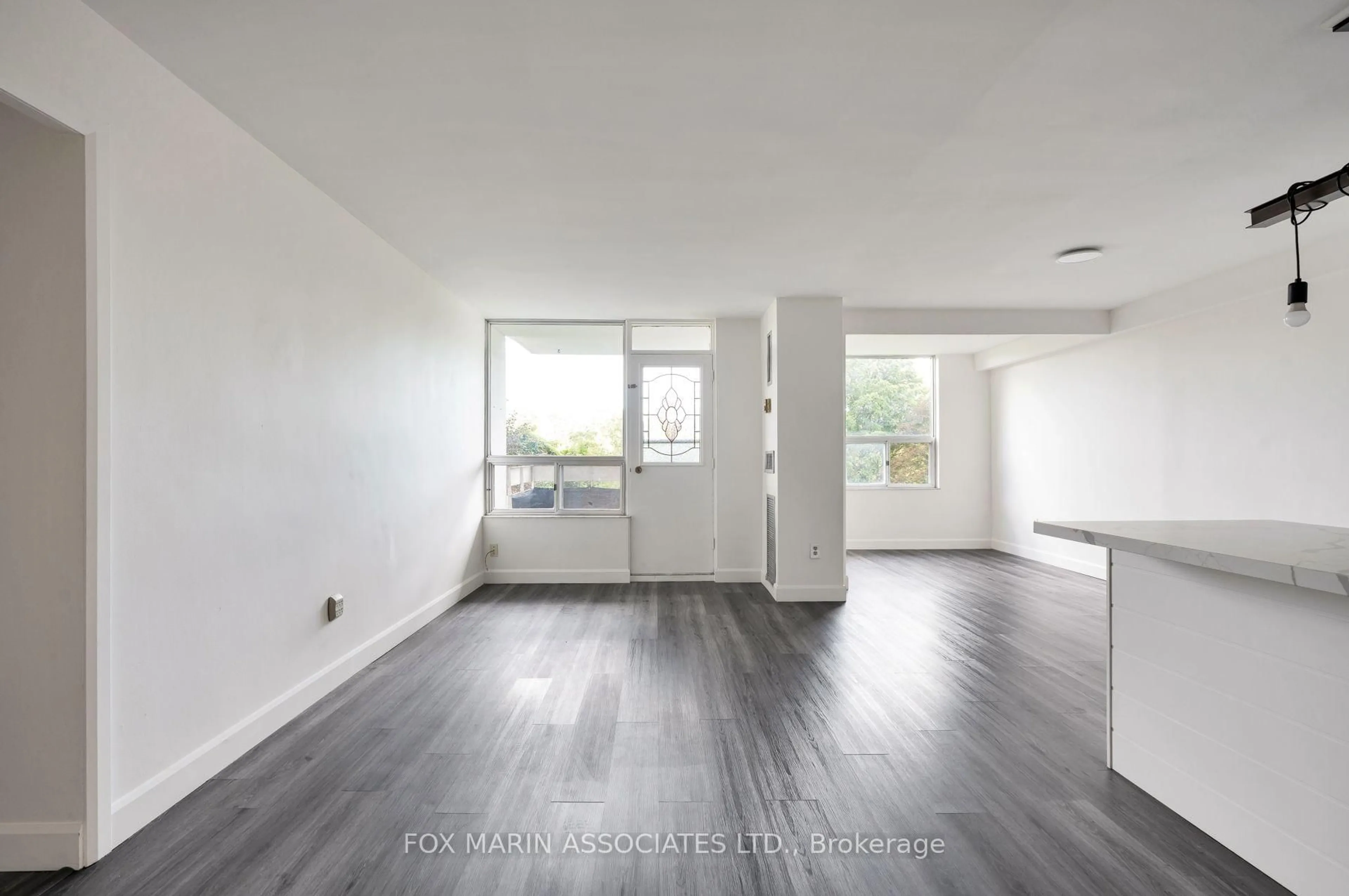 A pic of a room for 20 Edgecliff Gfwy #312, Toronto Ontario M3C 3A4