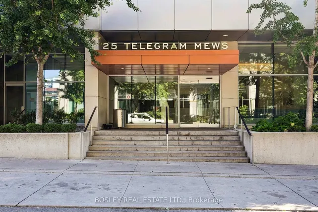 25 Telegram Mews #3902, Toronto 4