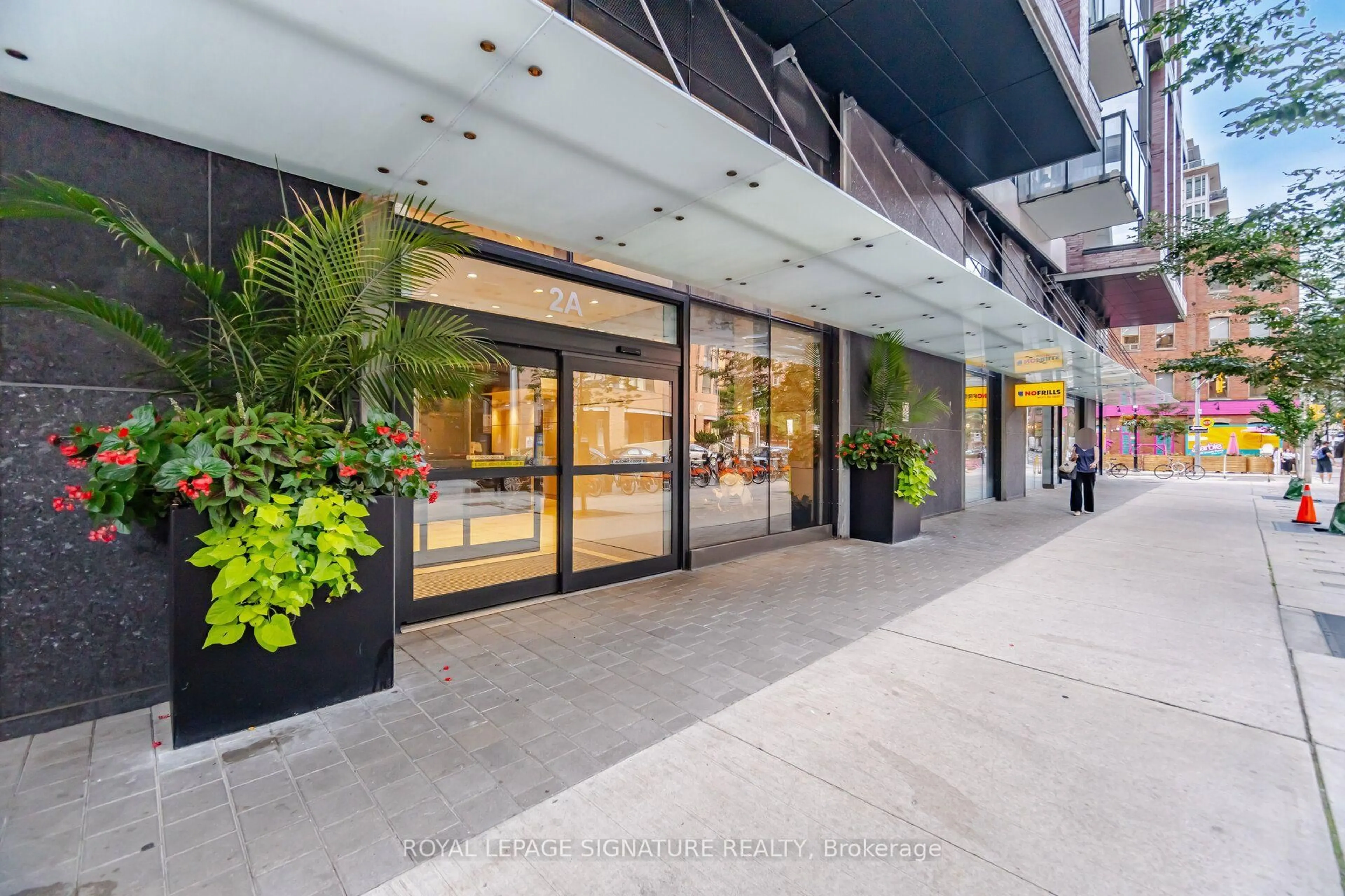 Indoor foyer for 2A Church St #314, Toronto Ontario M5E 0E1