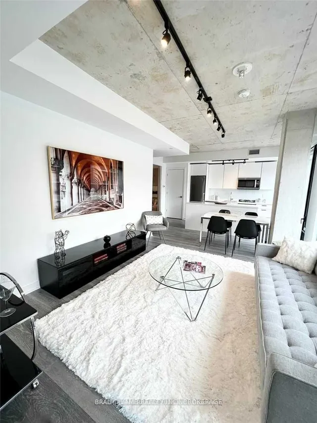 55 Ontario St #812, Toronto 3