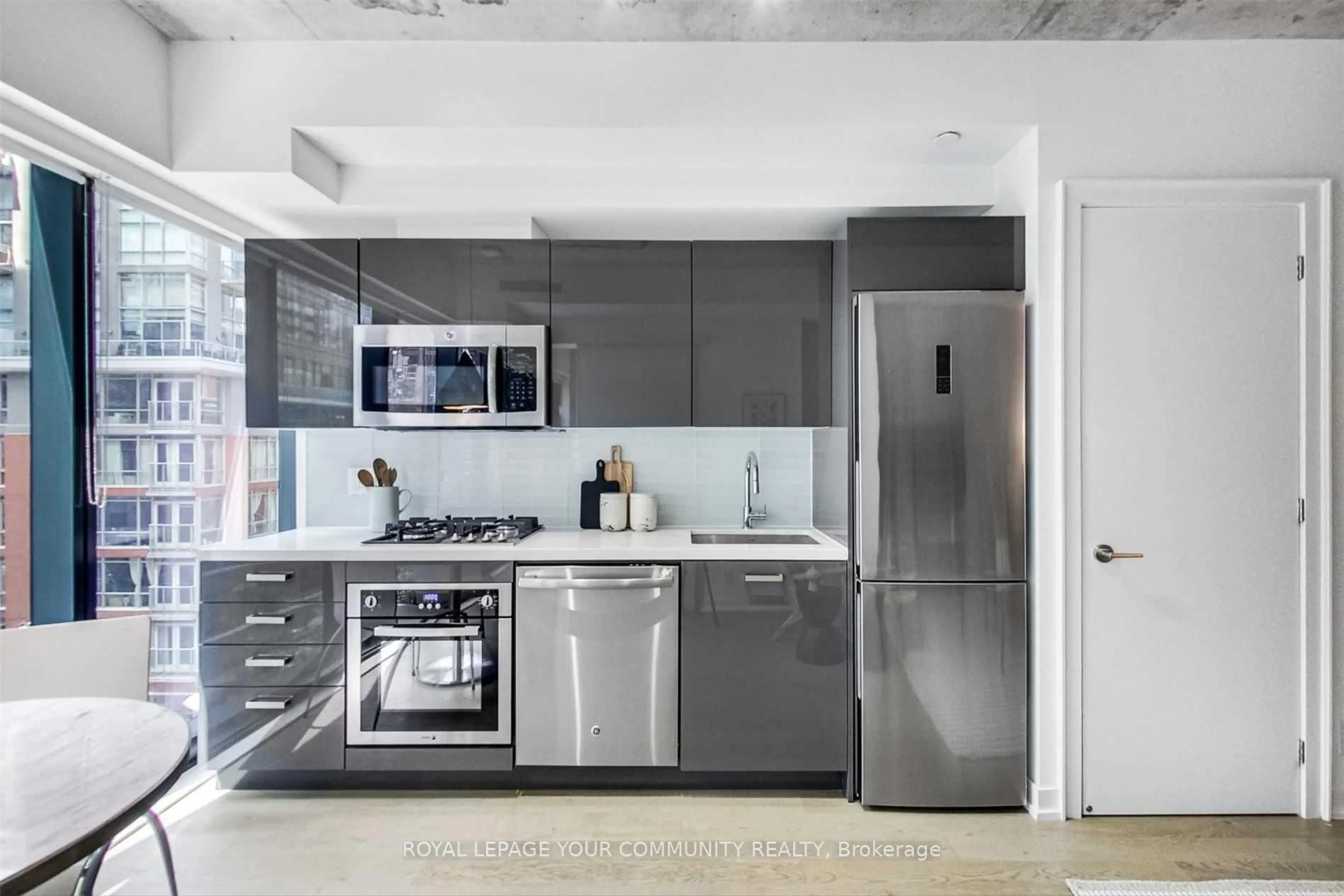 Contemporary kitchen, unknown for 11 Charlotte St #403, Toronto Ontario M5V 2H5