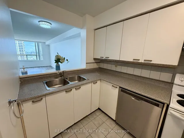 100 Upper Madison Ave #2405, Toronto 4