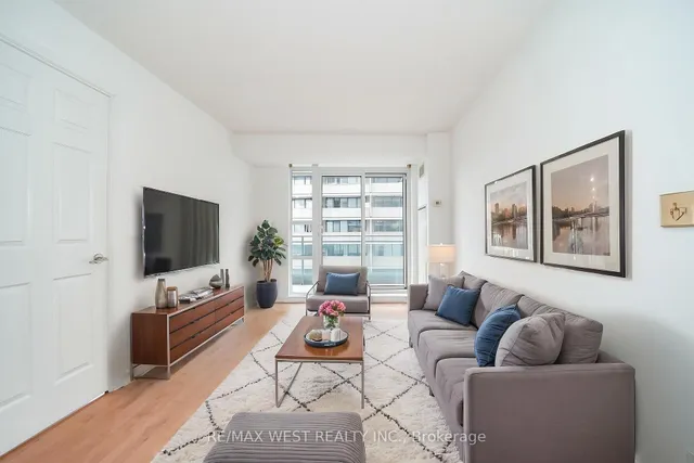 736 Spadina Ave #1211, Toronto 3