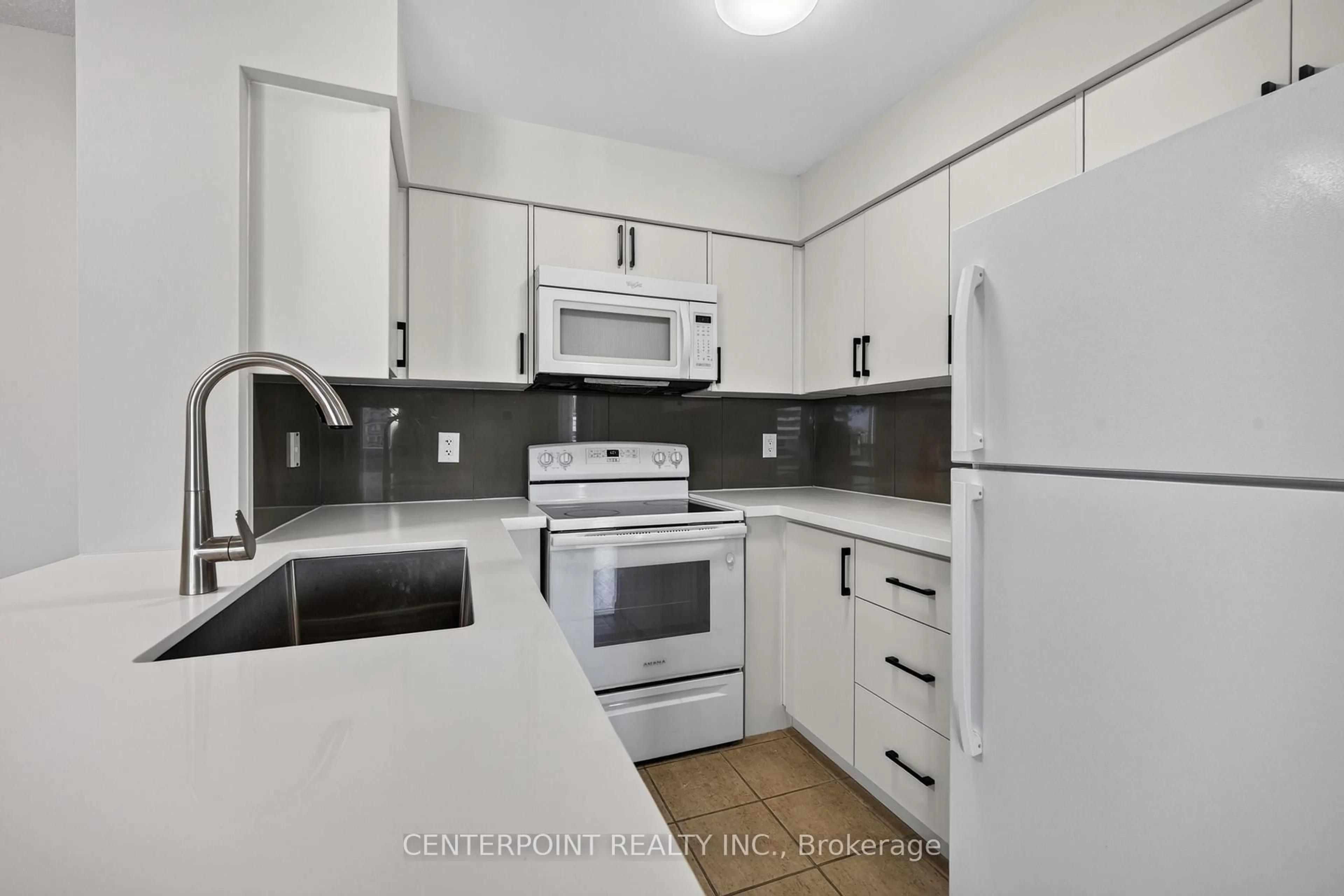 Standard kitchen, unknown for 4978 Yonge St #1715, Toronto Ontario M2N 7G8