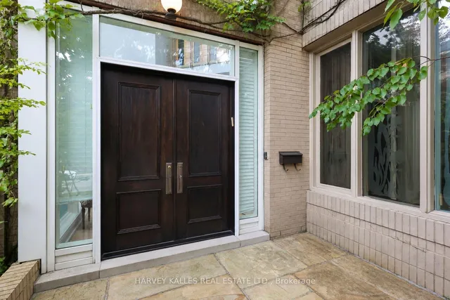 83 Hillmount Ave, Toronto 4