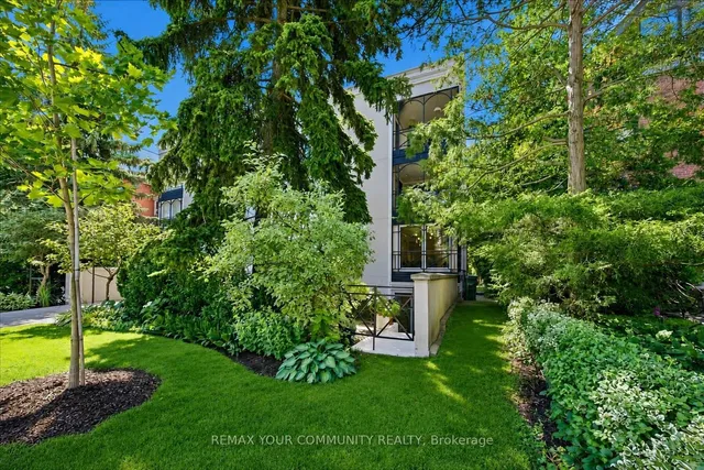 105 Heath St #3, Toronto 3