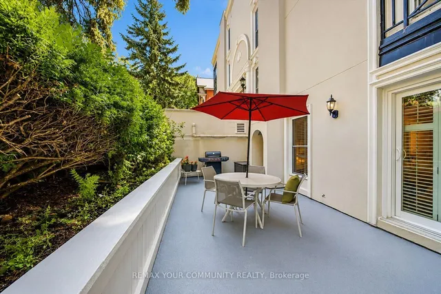105 Heath St #3, Toronto 5
