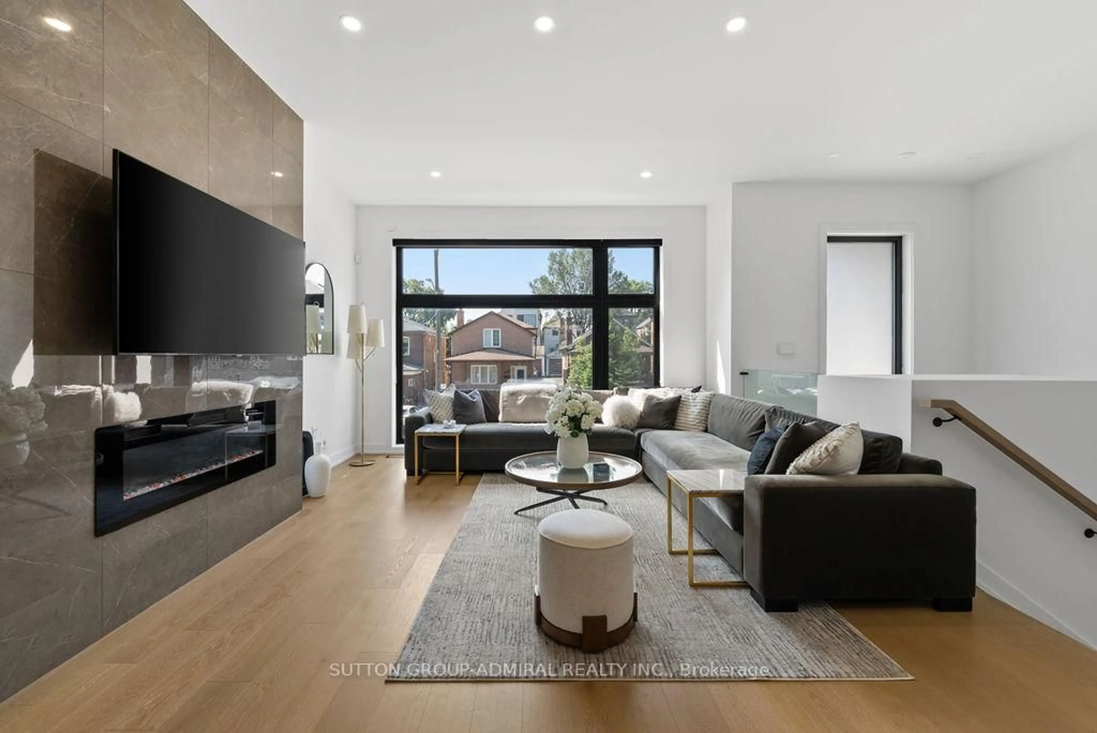 Living room with furniture, unknown for 80 Bude St, Toronto Ontario M6C 1X8