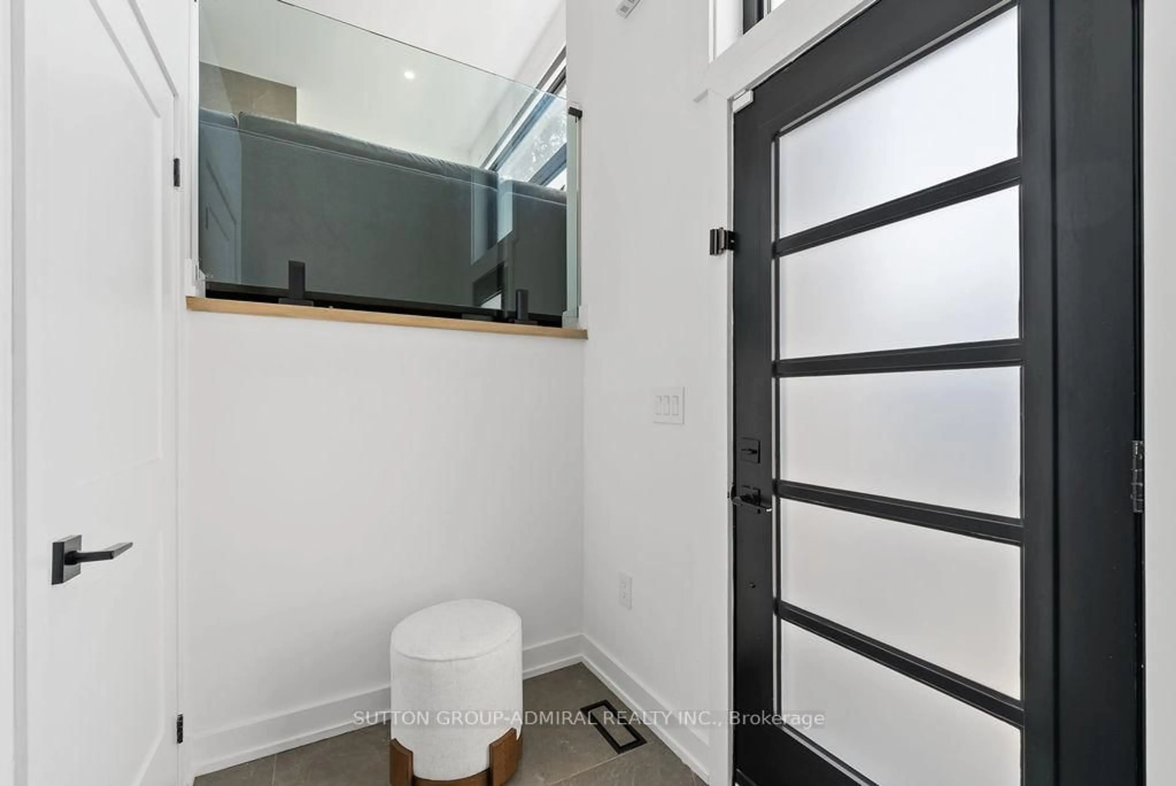 Indoor entryway for 80 Bude St, Toronto Ontario M6C 1X8